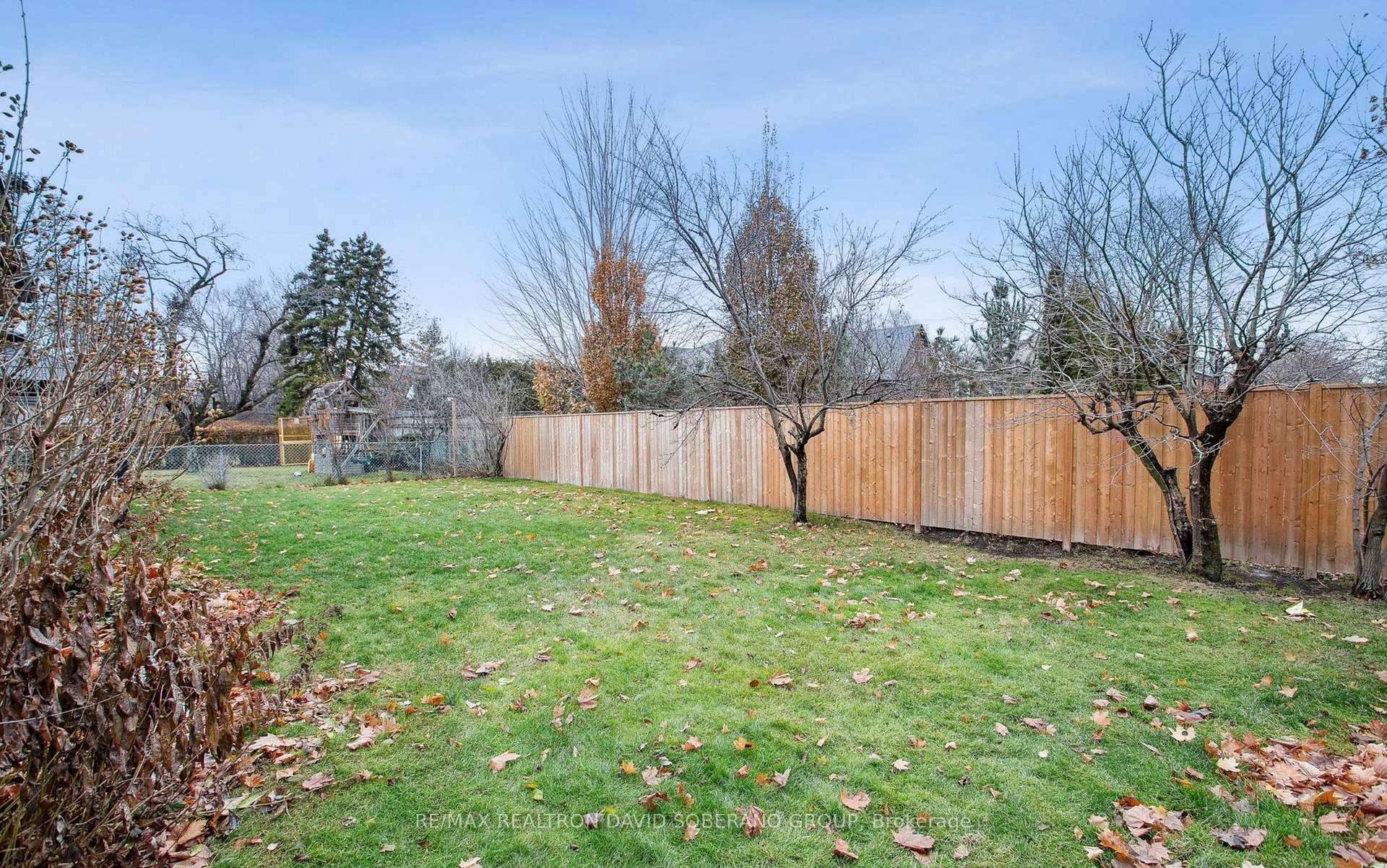 19 Vinci Cres, Toronto, ON M3H2Y6 | 3 Bedroom 2 Bathroom Detached House | Image 30