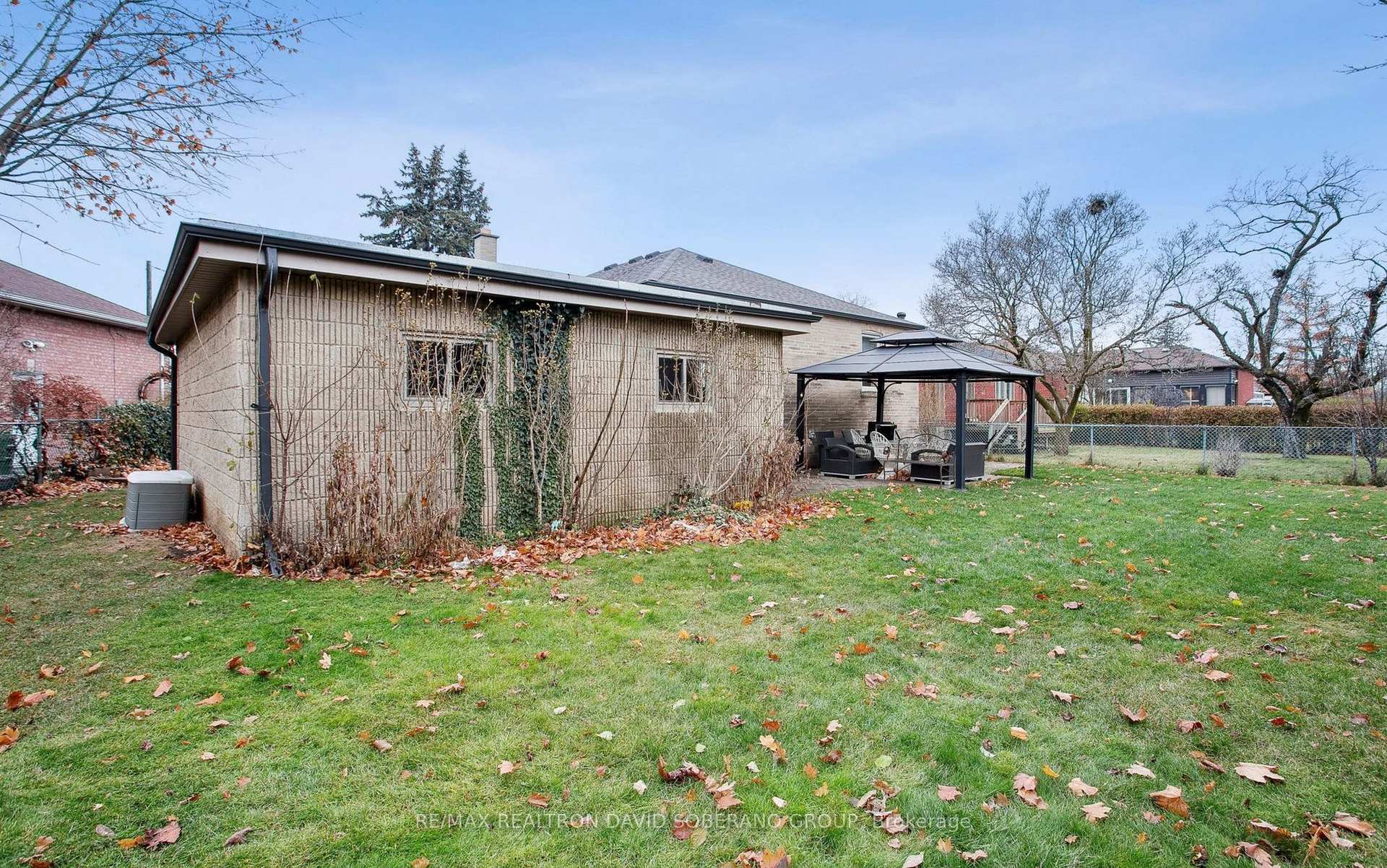 19 Vinci Cres, Toronto, ON M3H2Y6 | 3 Bedroom 2 Bathroom Detached House | Image 31