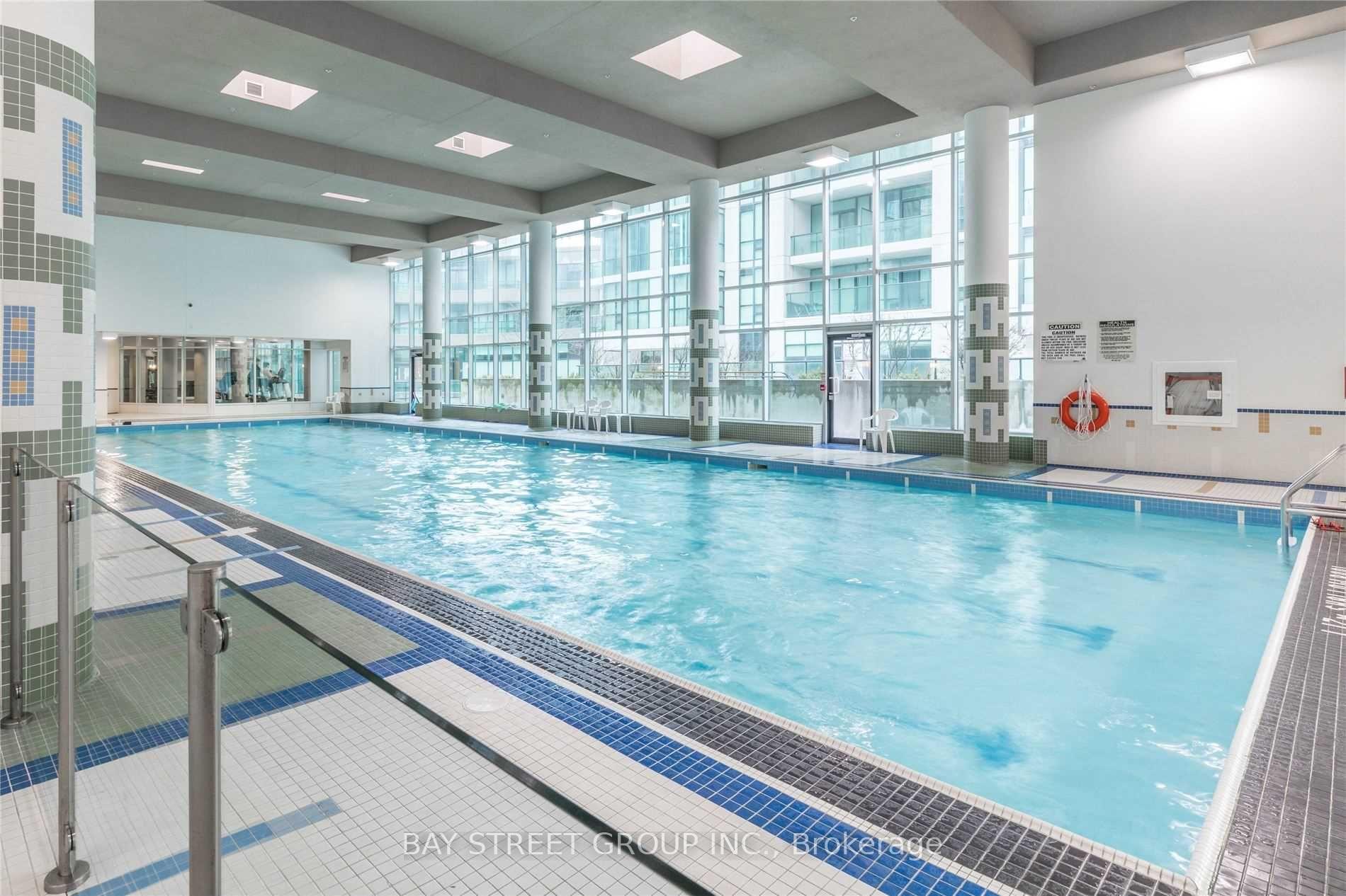 #2907 - 33 Bay St, Toronto, ON M5J2Z3 | 1 Bedroom 1 Bathroom Condo Apt | Image 2