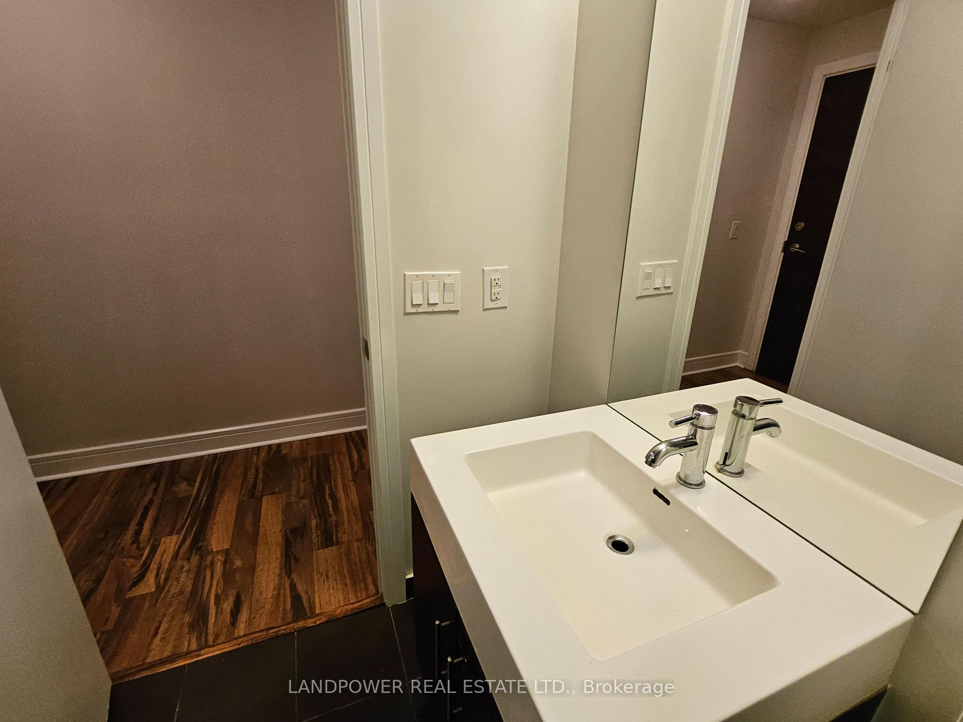 #710 - 35 Brian Peck Cres, Toronto, ON M4G0A5 | 2 Bedroom 2 Bathroom Condo Apt | Image 8