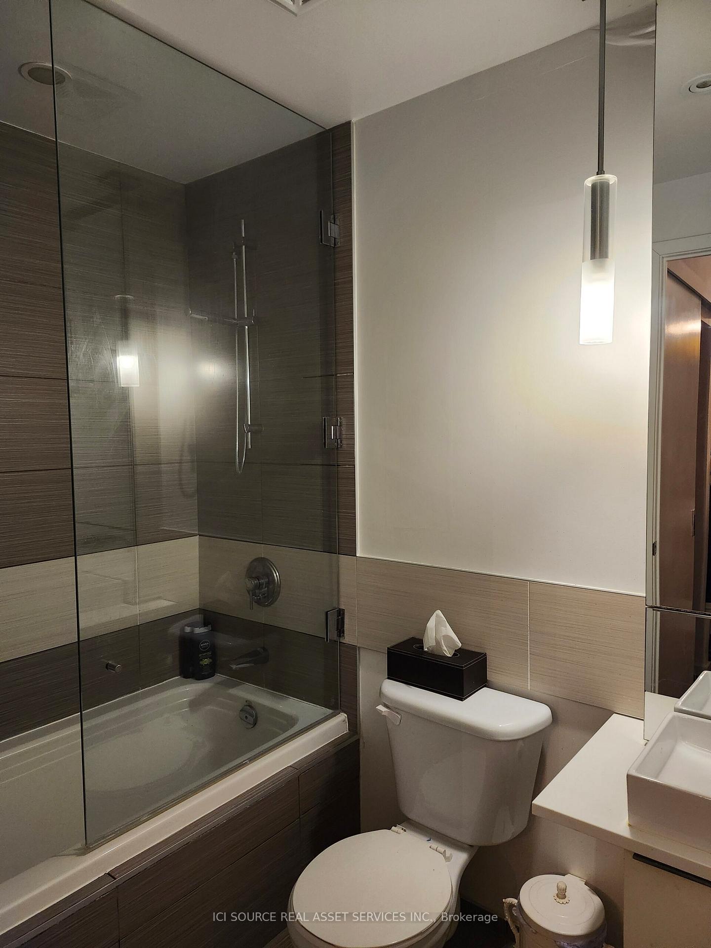 #507 - 8 Charlotte St, Toronto, ON M5V0K4 | 1 Bedroom 2 Bathroom Condo Apt | Image 13