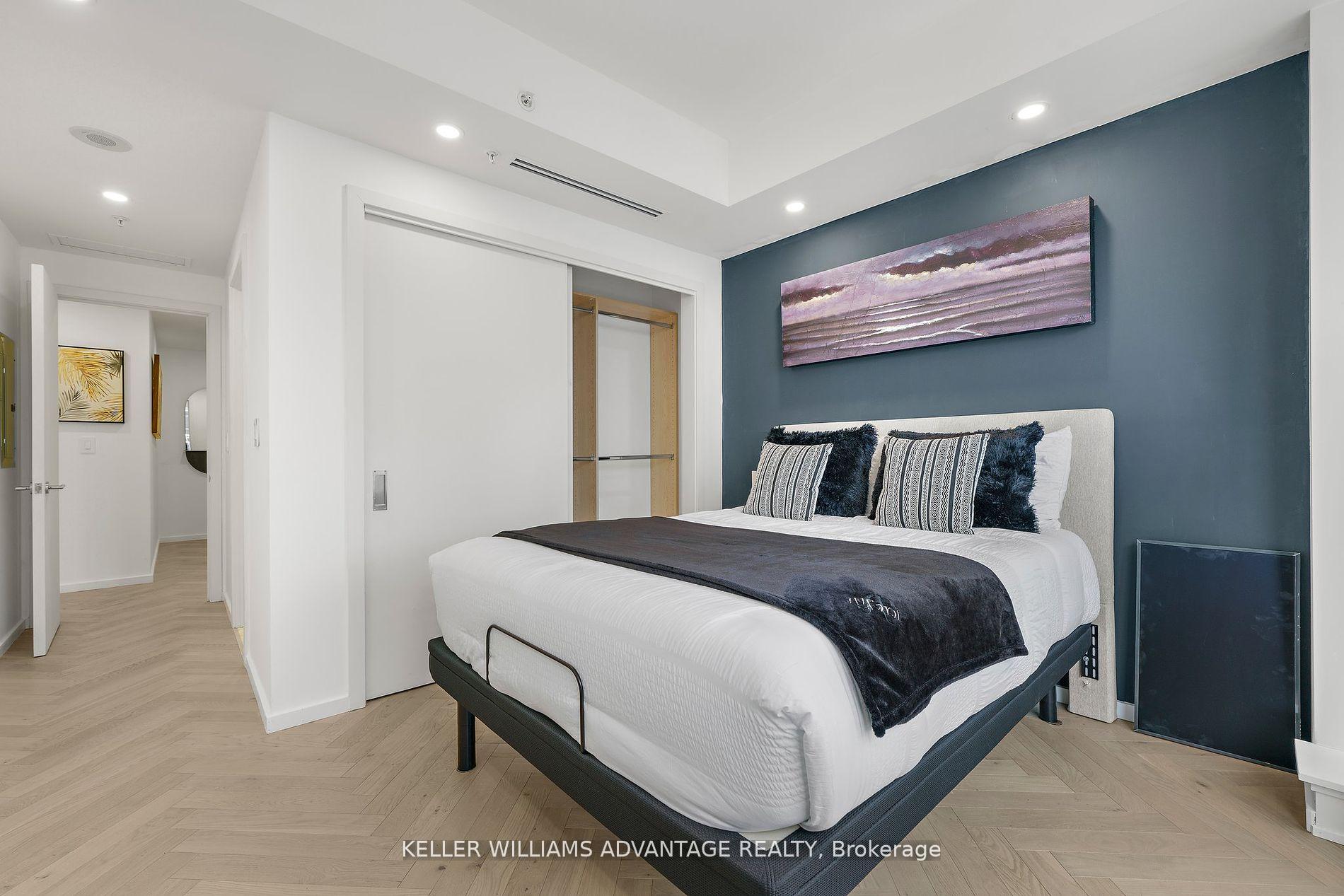 #2308 - 180 University Ave, Toronto, ON M5H0A2 | 2 Bedroom 3 Bathroom Condo Apt | Image 18