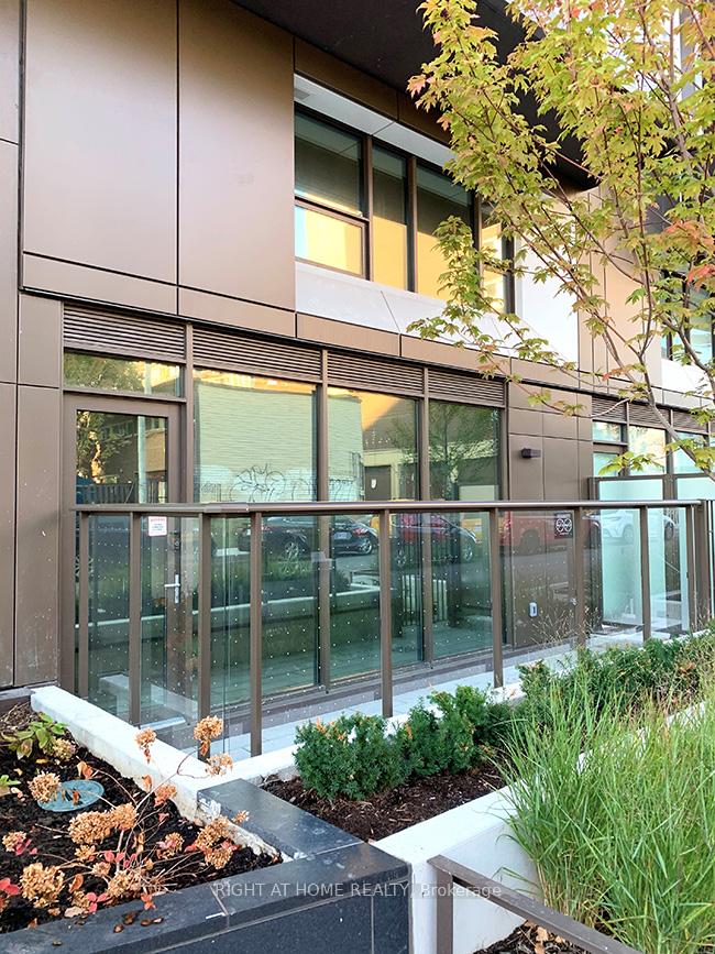 #110 - 80 Vanauley St, Toronto, ON M5T0C9 | 2 Bedroom 3 Bathroom Condo Apt | Image 3