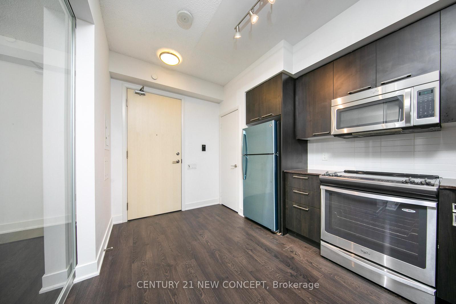 #509 - 30 Roehampton Ave, Toronto, ON M4P0B9 | 1 Bedroom 1 Bathroom Condo Apt | Image 4