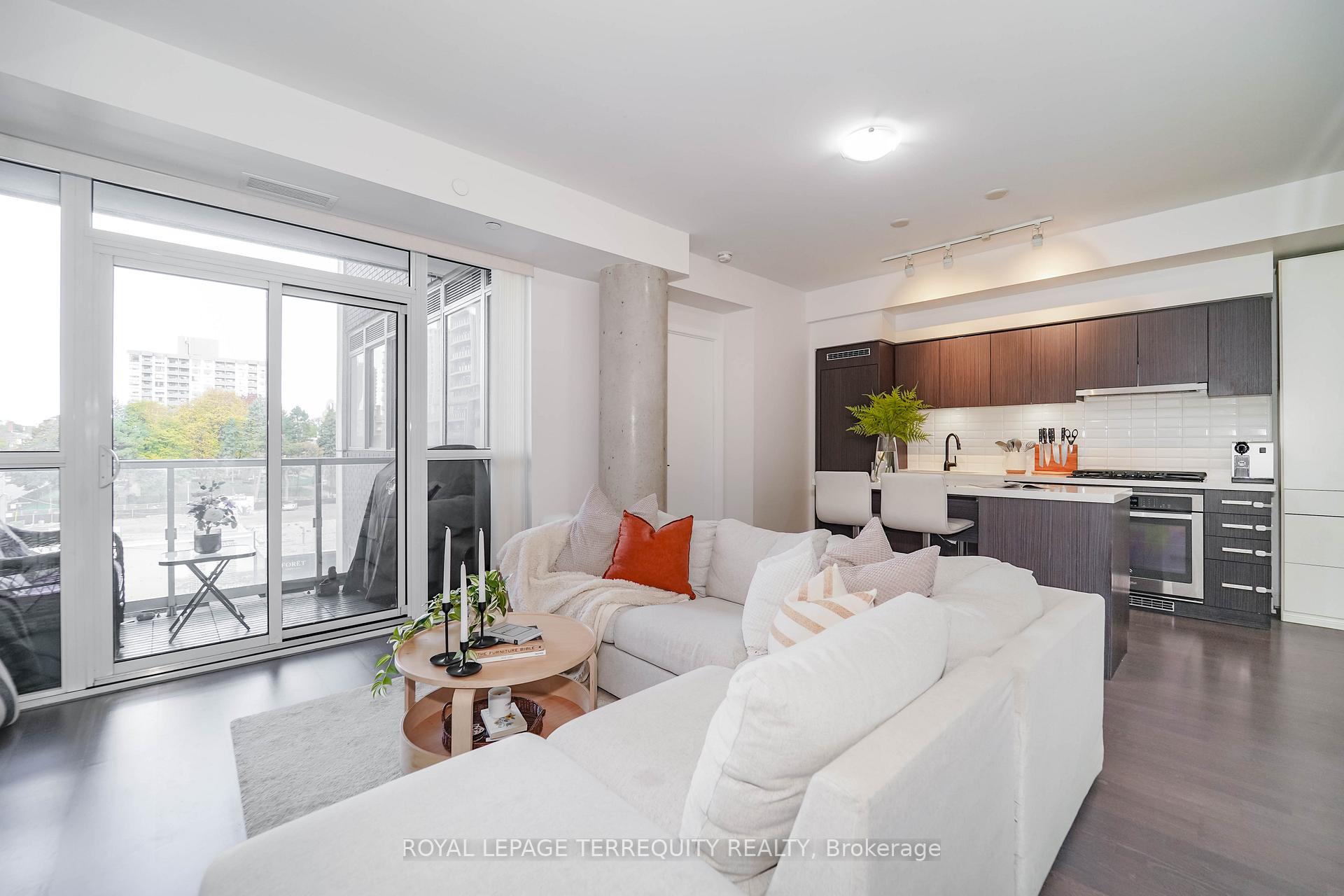 #301 - 501 St. Clair Ave W, Toronto, ON M5P0A2 | 2 Bedroom 2 Bathroom Condo Apt | Image 18