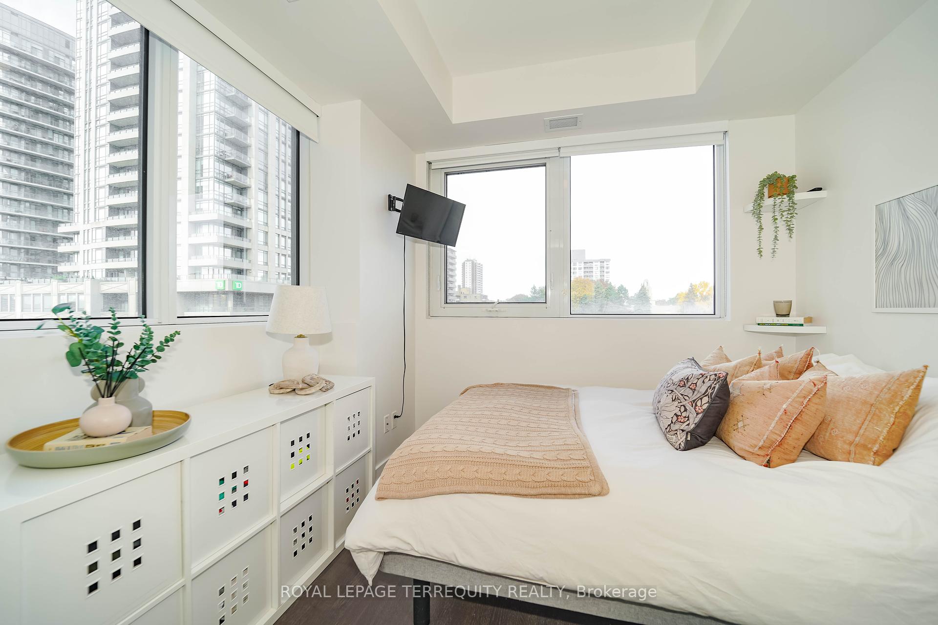 #301 - 501 St. Clair Ave W, Toronto, ON M5P0A2 | 2 Bedroom 2 Bathroom Condo Apt | Image 22