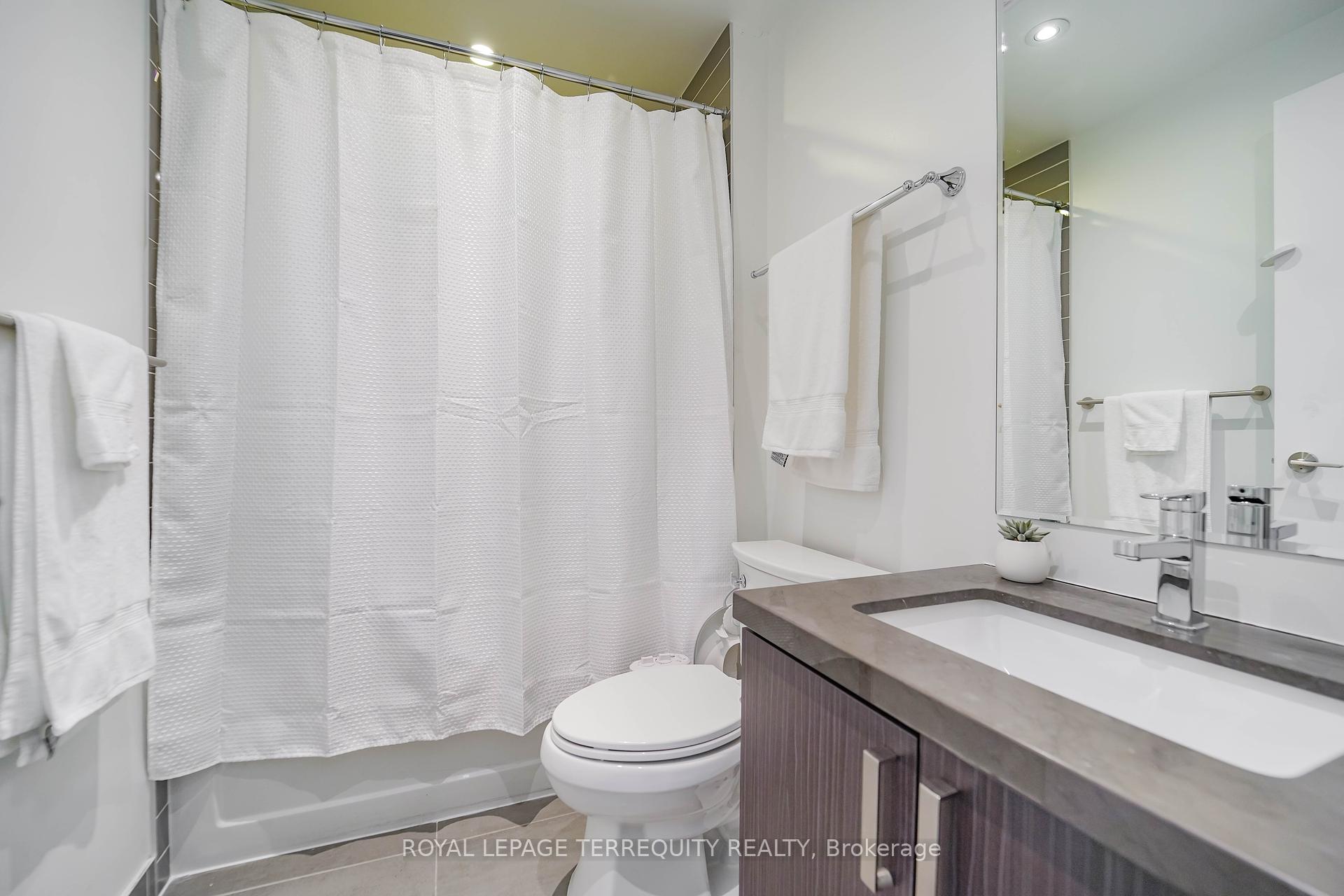 #301 - 501 St. Clair Ave W, Toronto, ON M5P0A2 | 2 Bedroom 2 Bathroom Condo Apt | Image 27