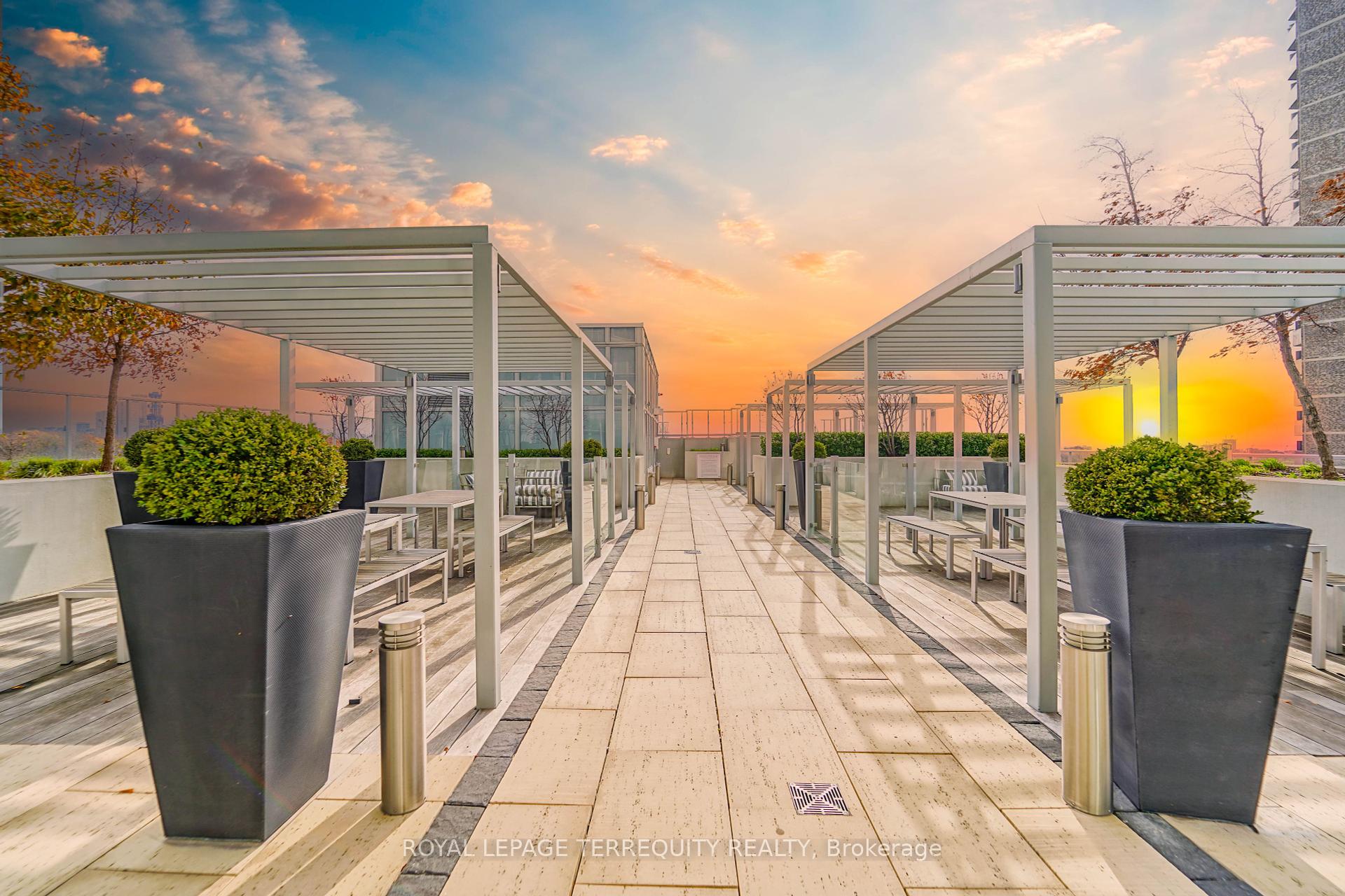 #301 - 501 St. Clair Ave W, Toronto, ON M5P0A2 | 2 Bedroom 2 Bathroom Condo Apt | Image 37