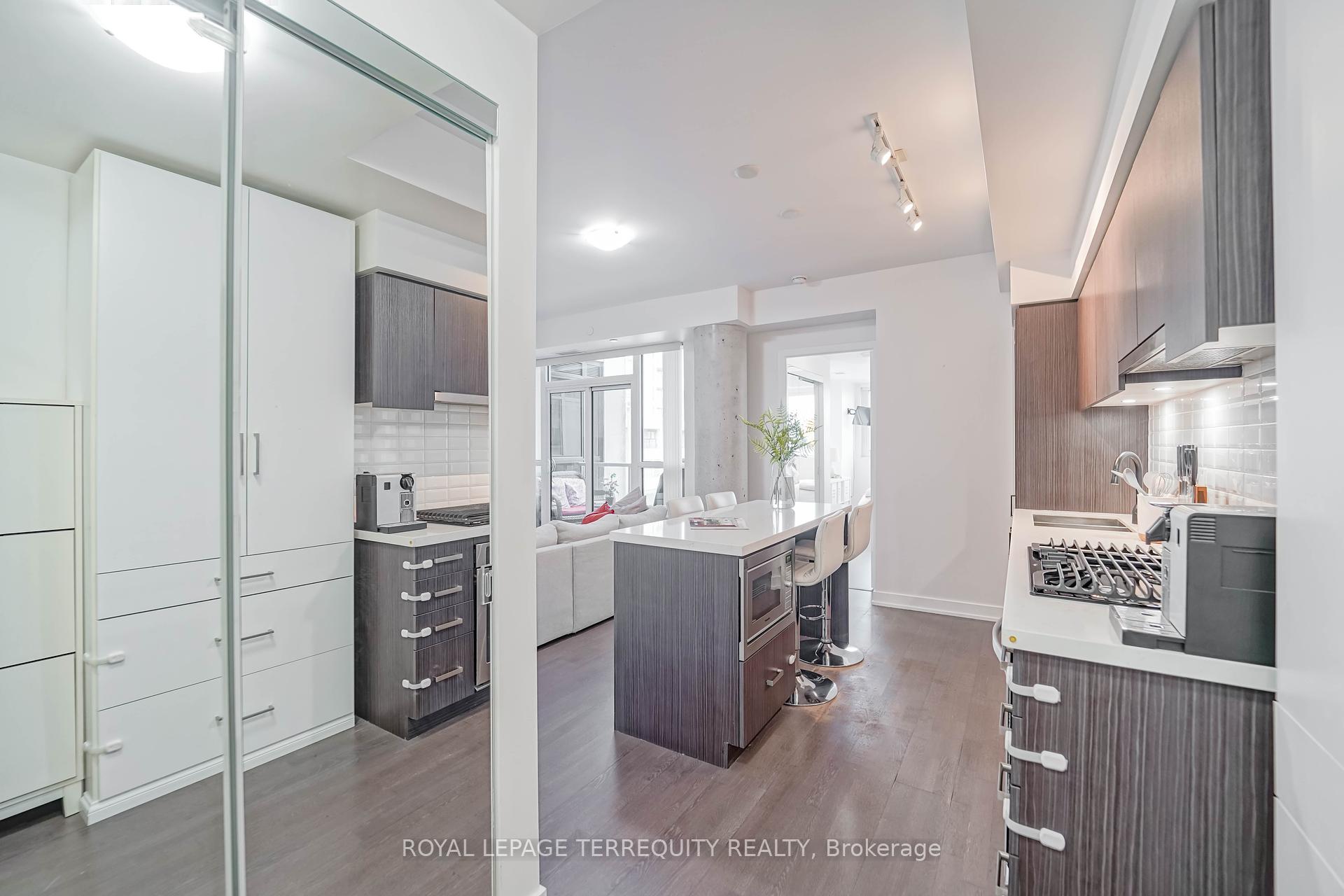 #301 - 501 St. Clair Ave W, Toronto, ON M5P0A2 | 2 Bedroom 2 Bathroom Condo Apt | Image 4