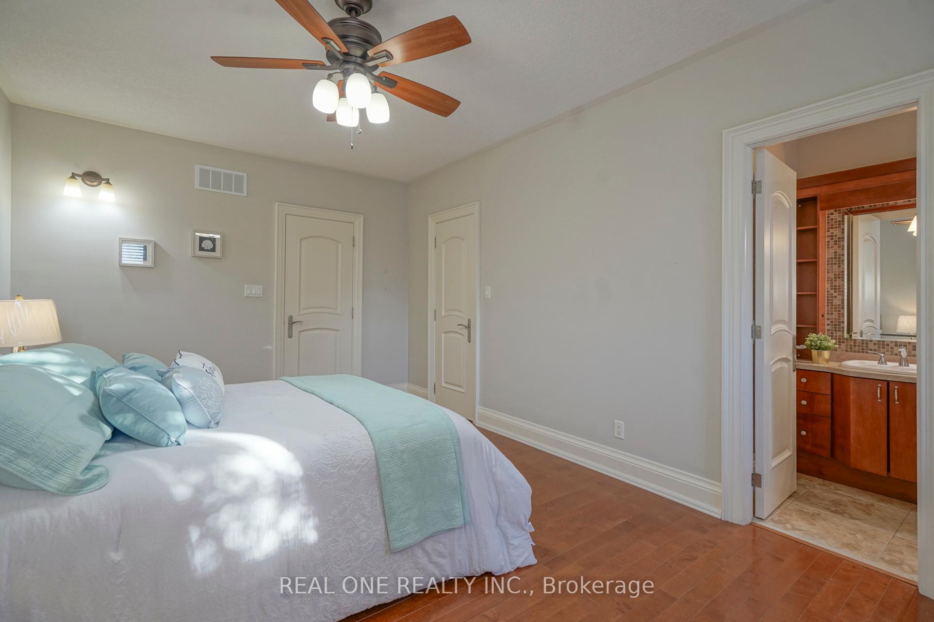 231 Churchill Ave S, Toronto, ON M2R1E2 | 4 Bedroom 5 Bathroom Detached House | Image 23