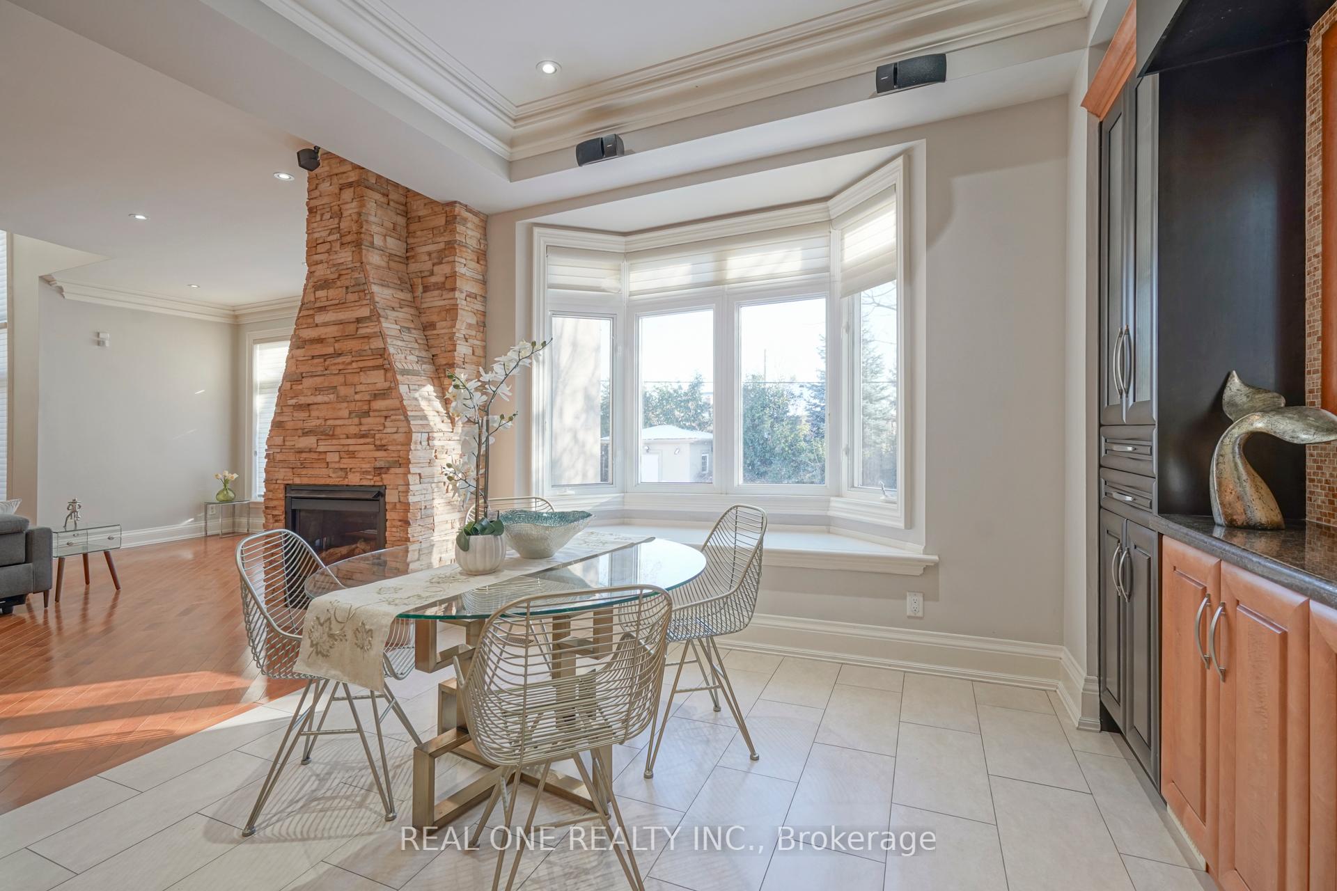 231 Churchill Ave S, Toronto, ON M2R1E2 | 4 Bedroom 5 Bathroom Detached House | Image 8