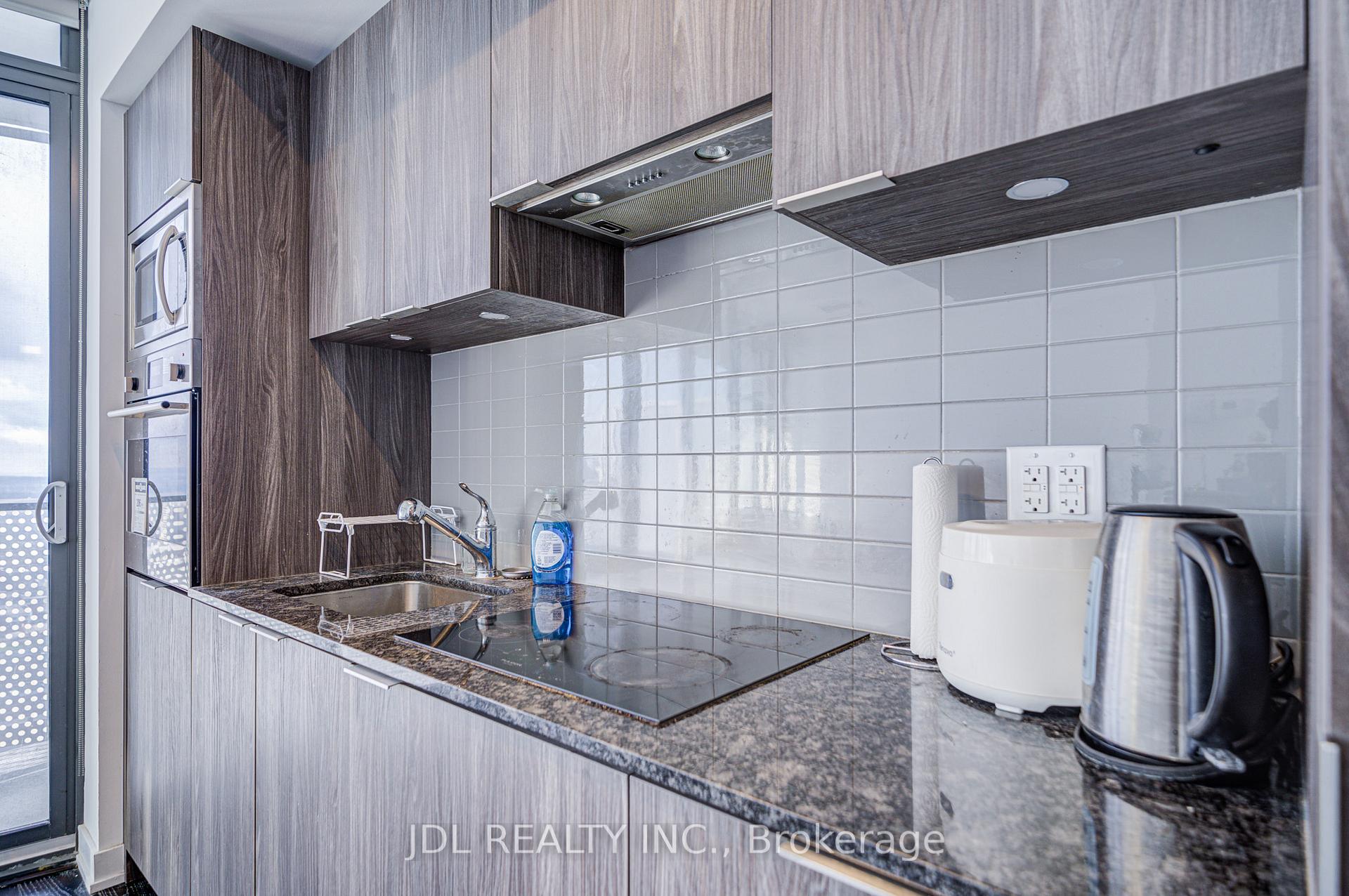 11 Wellesley St W, Toronto, ON M4Y0G4 | 0 Bedroom 1 Bathroom Condo Apt | Image 20