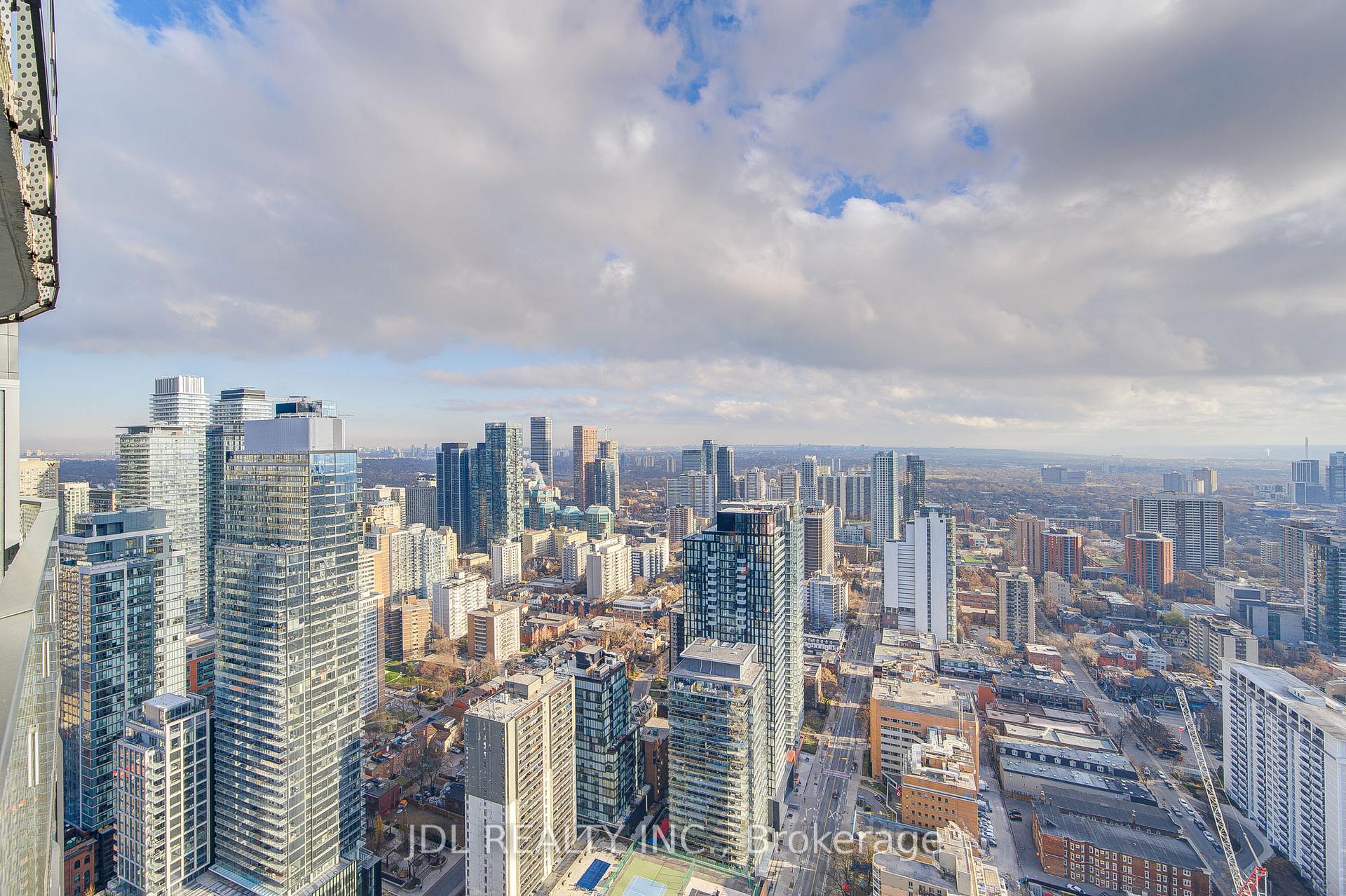 11 Wellesley St W, Toronto, ON M4Y0G4 | 0 Bedroom 1 Bathroom Condo Apt | Image 29