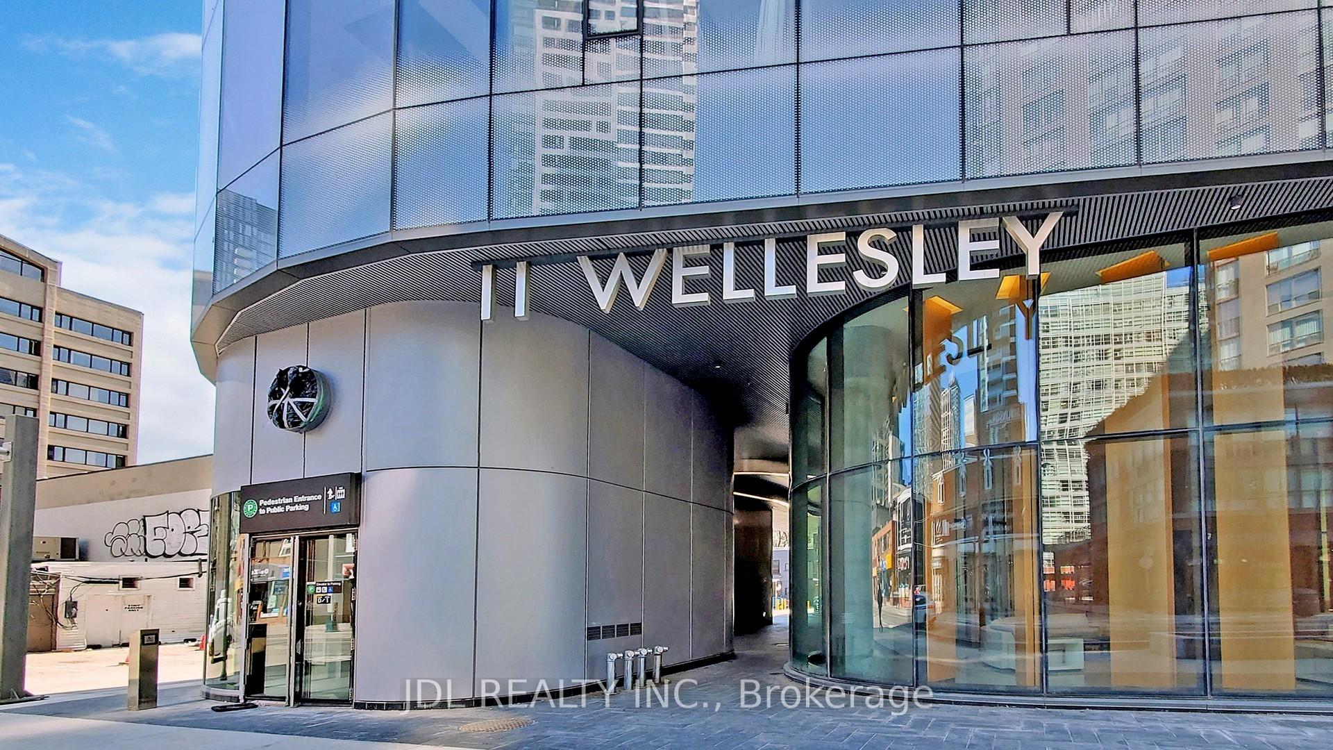 11 Wellesley St W, Toronto, ON M4Y0G4 | 0 Bedroom 1 Bathroom Condo Apt | Image 3