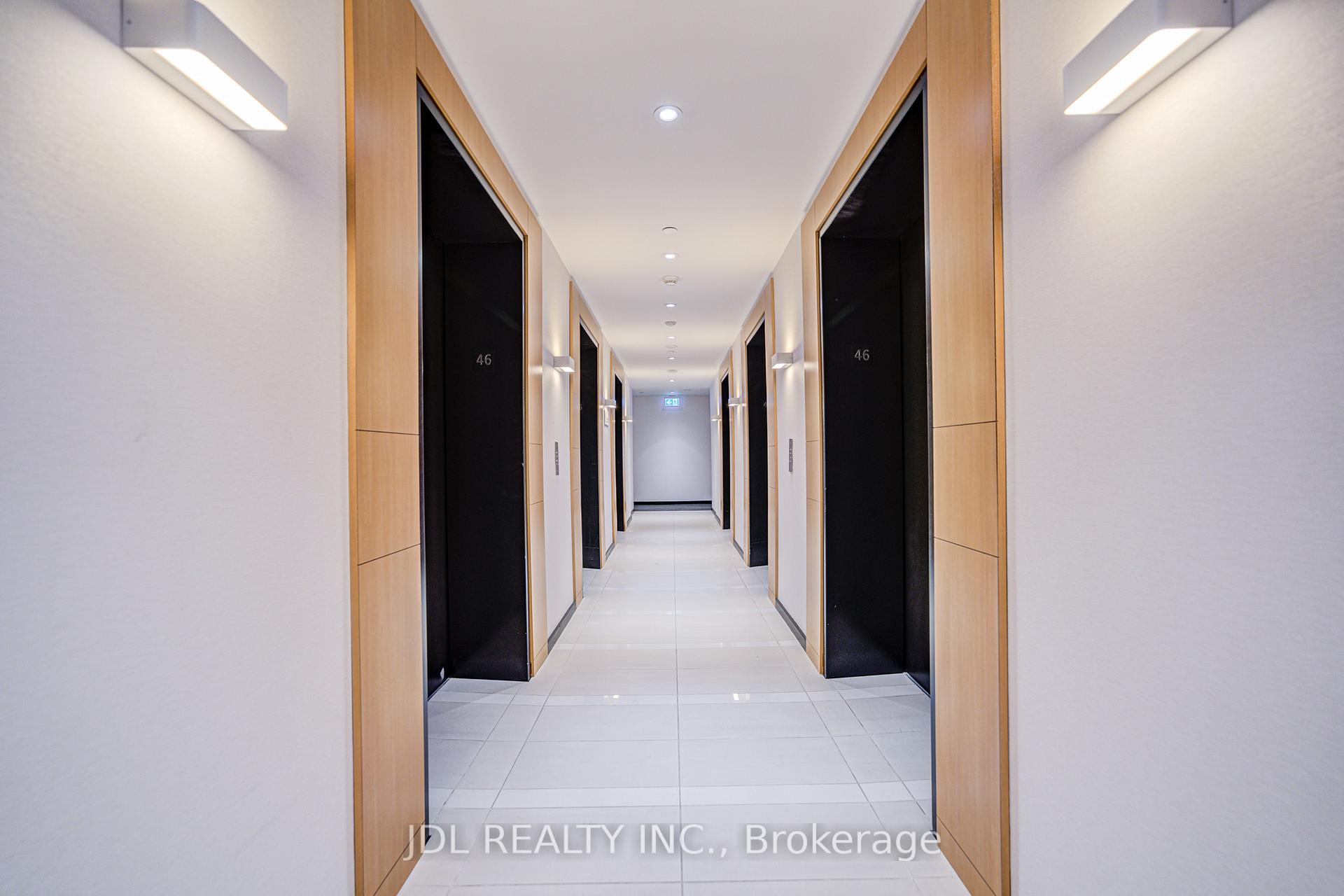 11 Wellesley St W, Toronto, ON M4Y0G4 | 0 Bedroom 1 Bathroom Condo Apt | Image 6