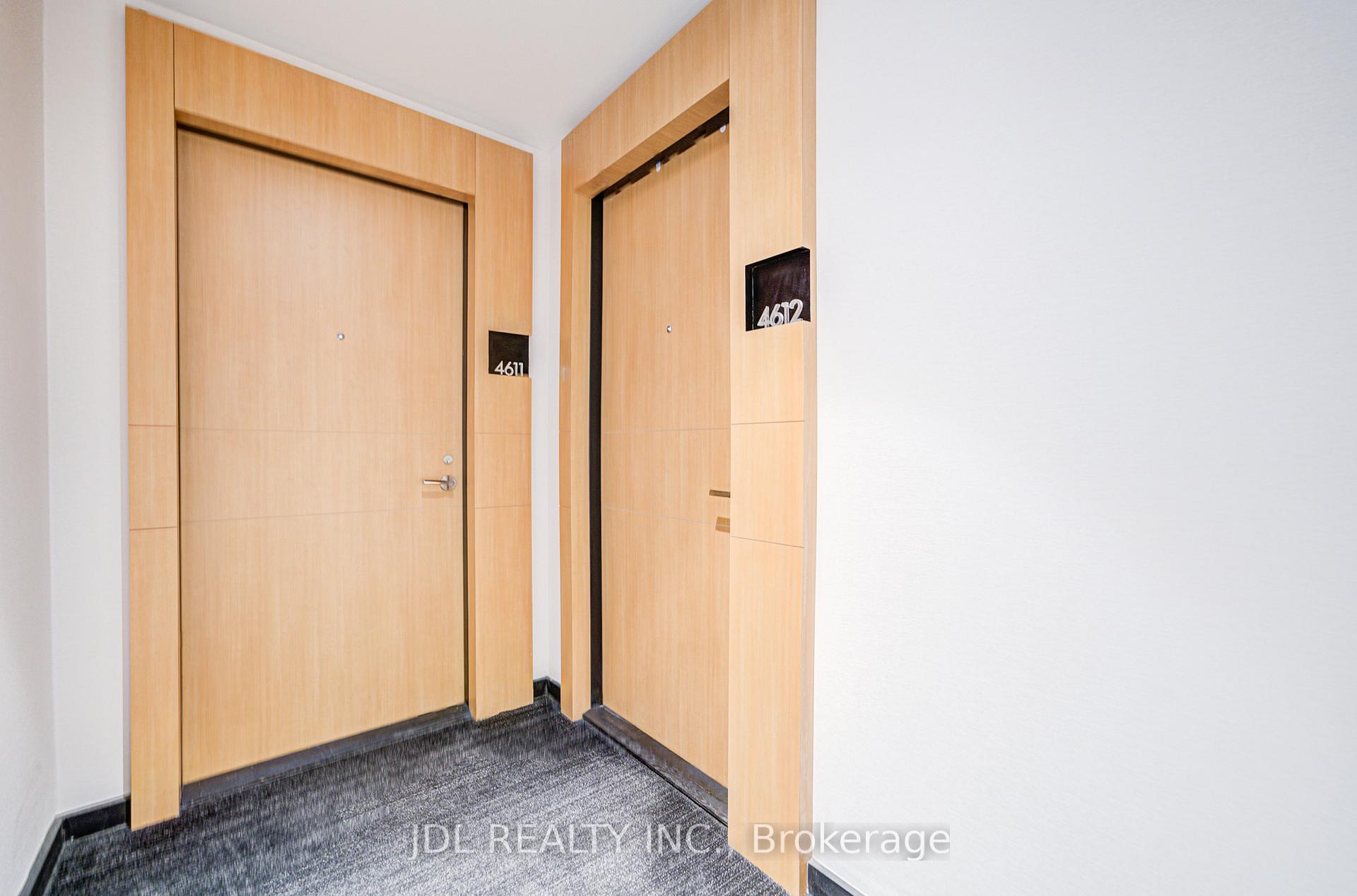 11 Wellesley St W, Toronto, ON M4Y0G4 | 0 Bedroom 1 Bathroom Condo Apt | Image 7