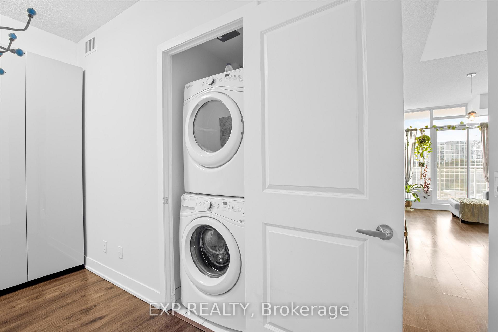 #609 - 68 Merton St, Toronto, ON M4S0A7 | 1 Bedroom 2 Bathroom Condo Apt | Image 21