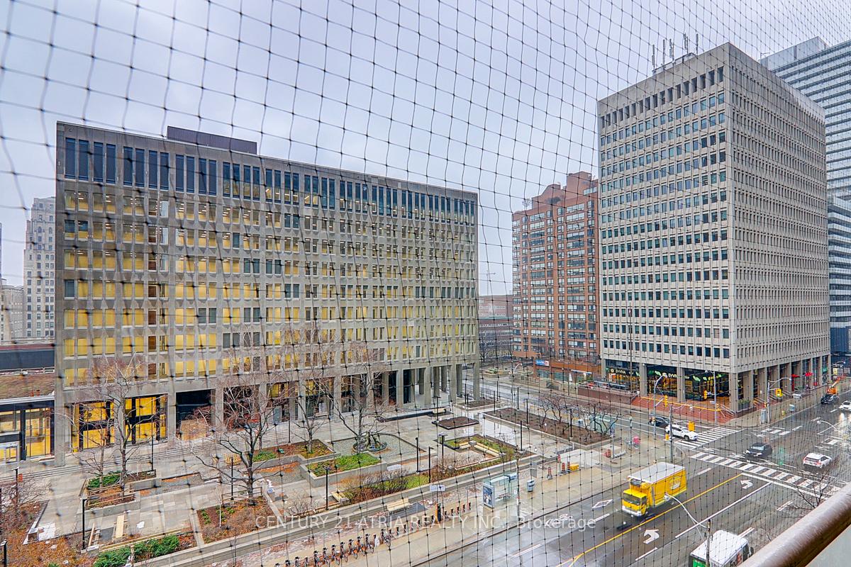 #716 - 909 Bay St, Toronto, ON M5S3G2 | 0 Bedroom 1 Bathroom Condo Apt | Image 18