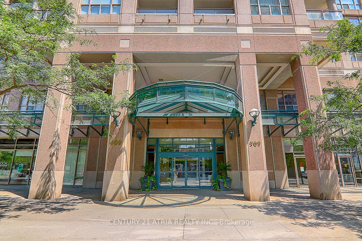 #716 - 909 Bay St, Toronto, ON M5S3G2 | 0 Bedroom 1 Bathroom Condo Apt | Image 2