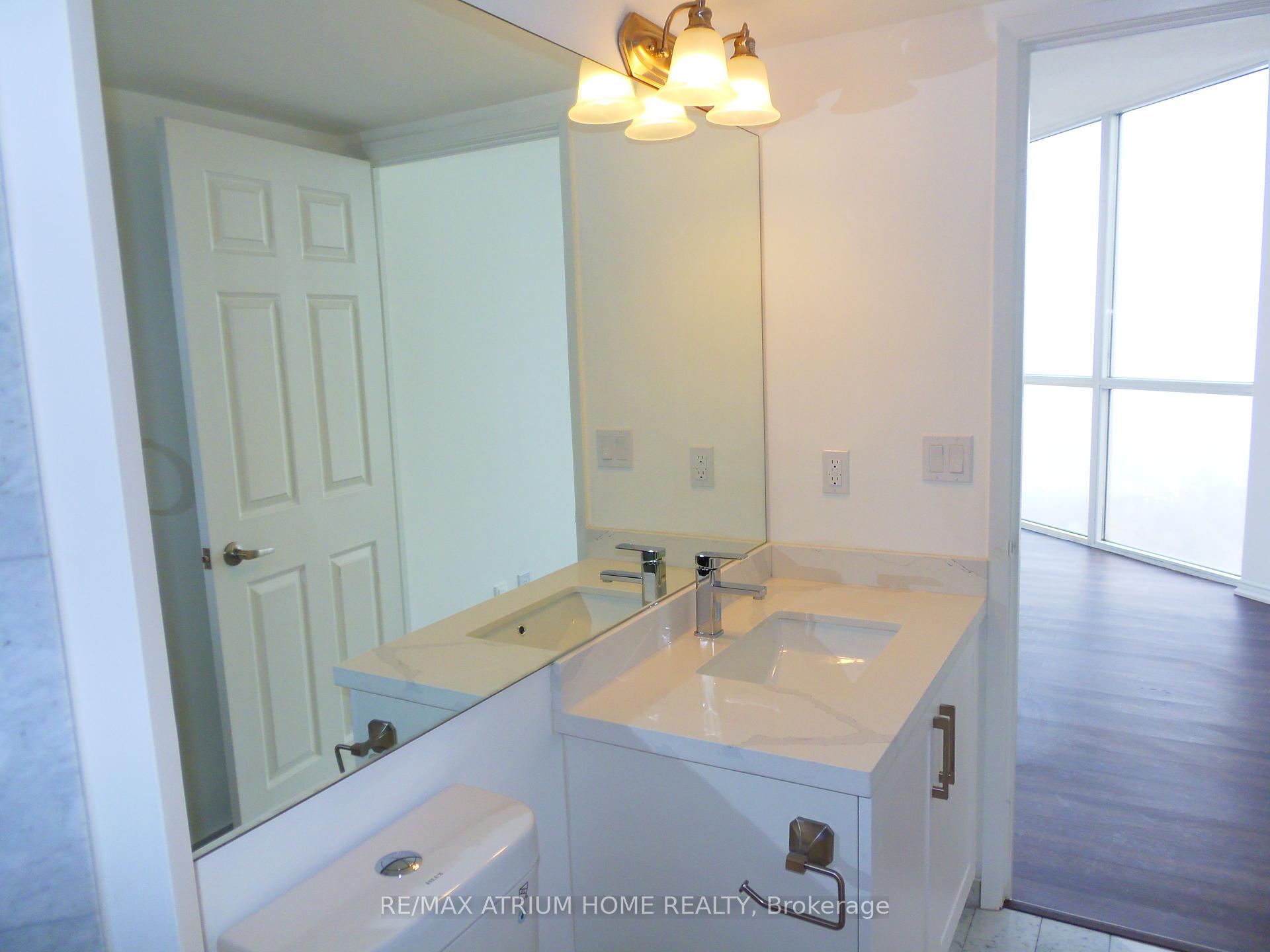 #2901 - 7 Concorde Pl, Toronto, ON M3C3N4 | 2 Bedroom 2 Bathroom Condo Apt | Image 11