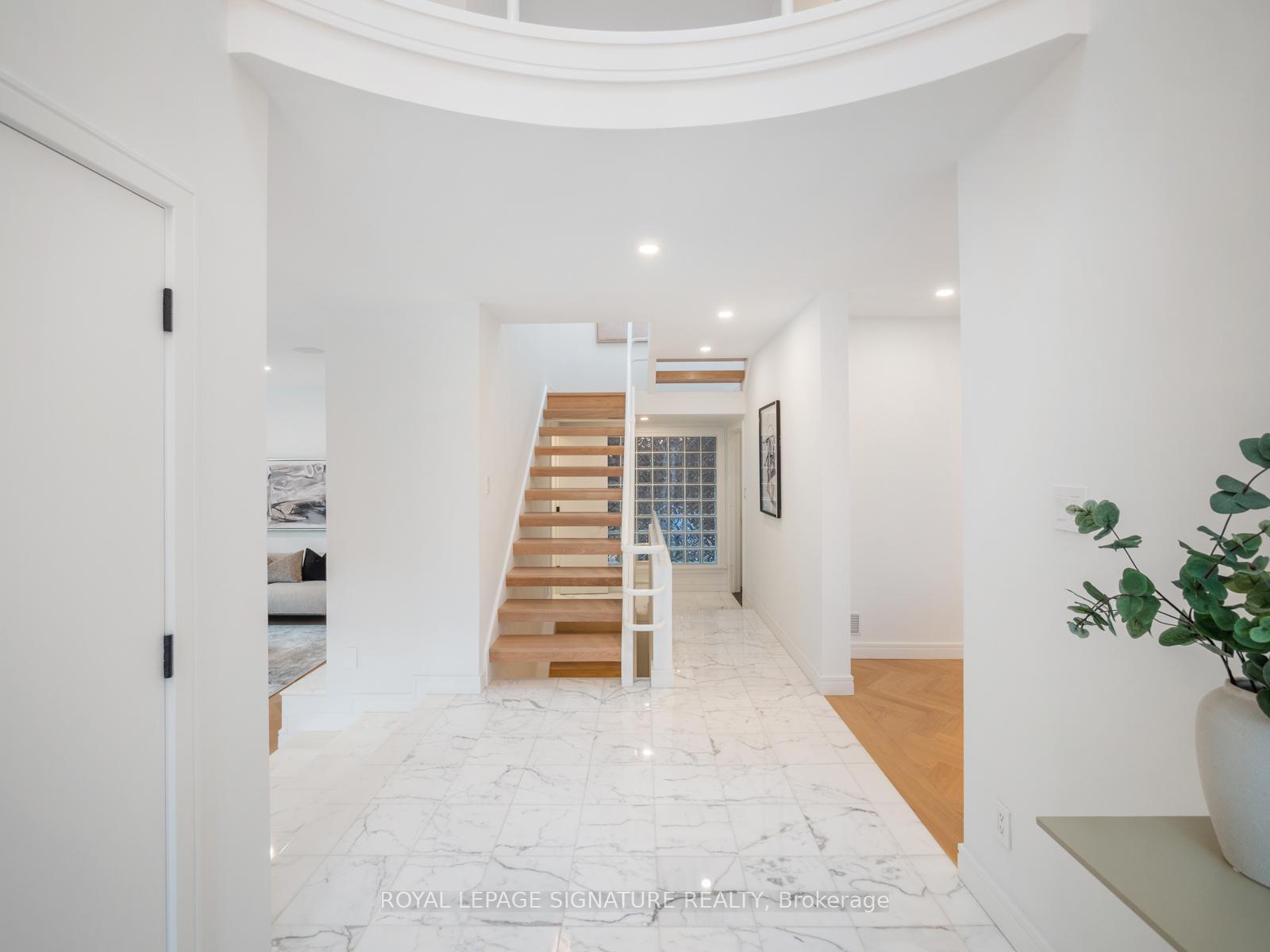 61 Bennington Heights Dr, Toronto, ON M4G1A8 | 4 Bedroom 4 Bathroom Detached House | Image 1