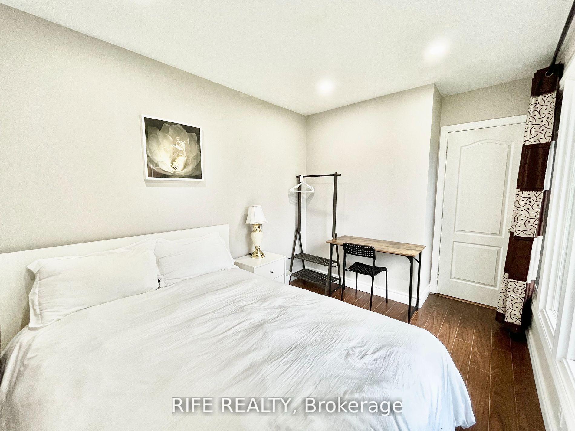 298 Empress Ave, Toronto, ON M2N3V4 | 4 Bedroom 3 Bathroom Detached House | Image 16