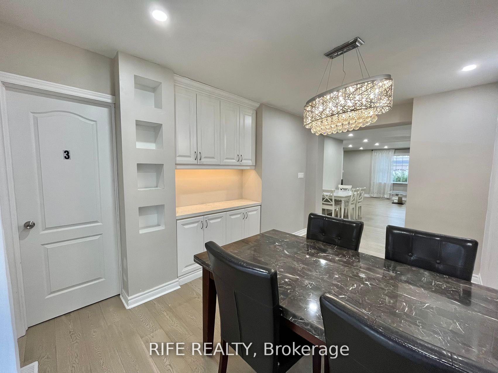 298 Empress Ave, Toronto, ON M2N3V4 | 4 Bedroom 3 Bathroom Detached House | Image 4