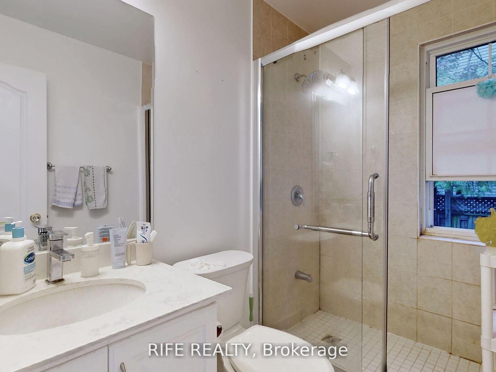 298 Empress Ave, Toronto, ON M2N3V4 | 4 Bedroom 3 Bathroom Detached House | Image 6