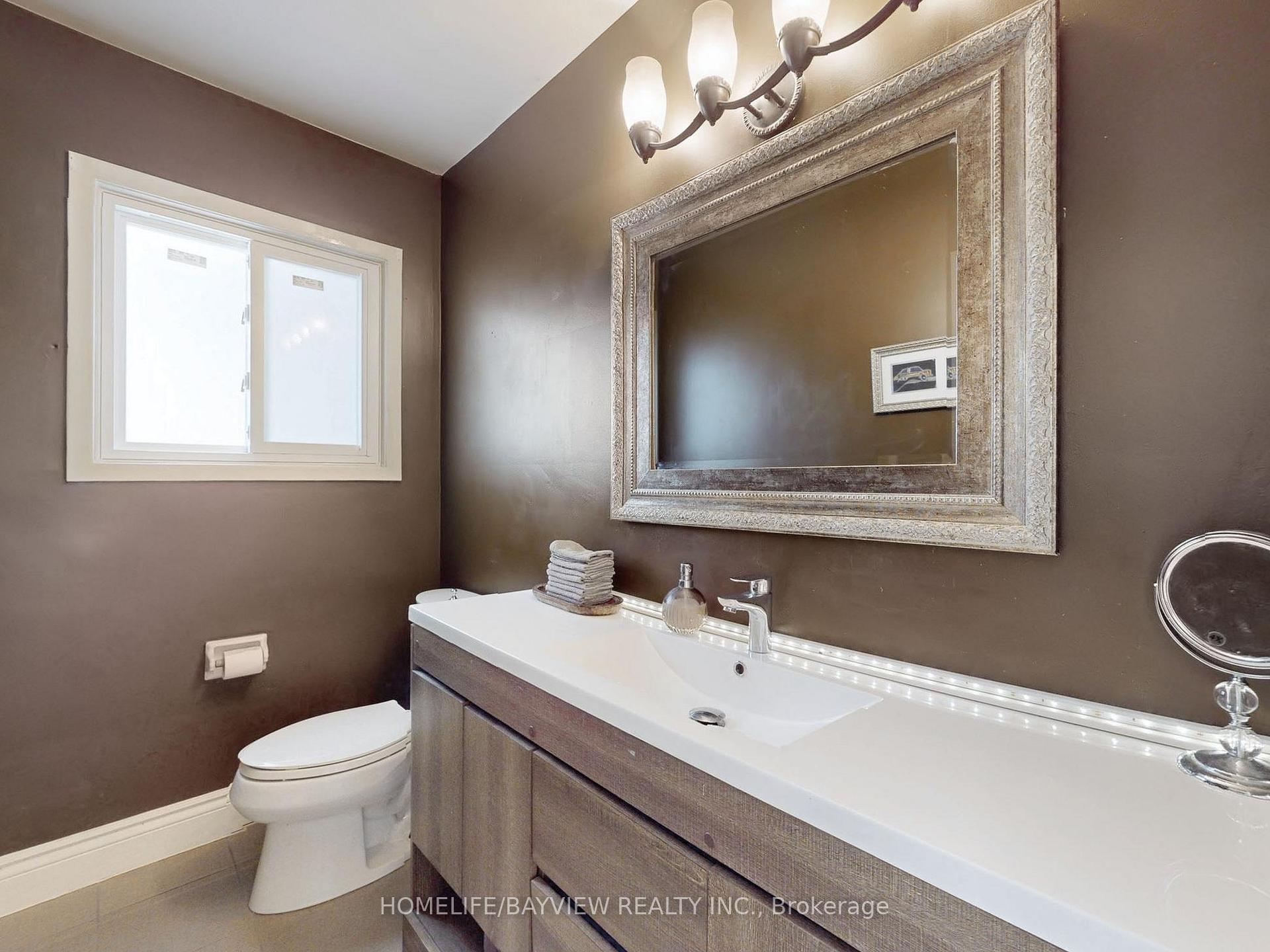 2 Fleming Dr, Toronto, ON M2K2Y3 | 4 Bedroom 4 Bathroom Detached House | Image 13