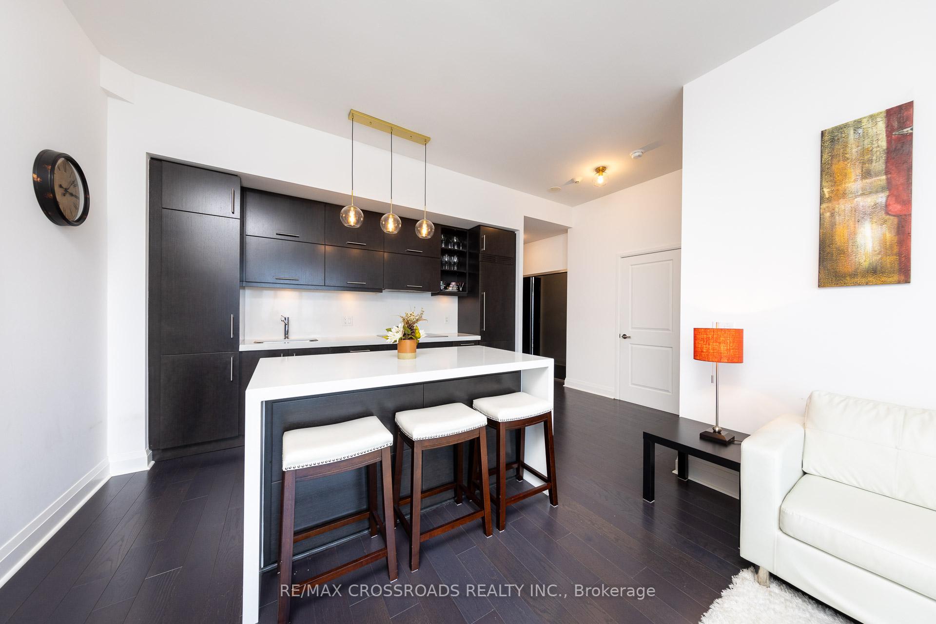 #4509 - 1080 Bay St, Toronto, ON M5S0A5 | 2 Bedroom 2 Bathroom Condo Apt | Image 11