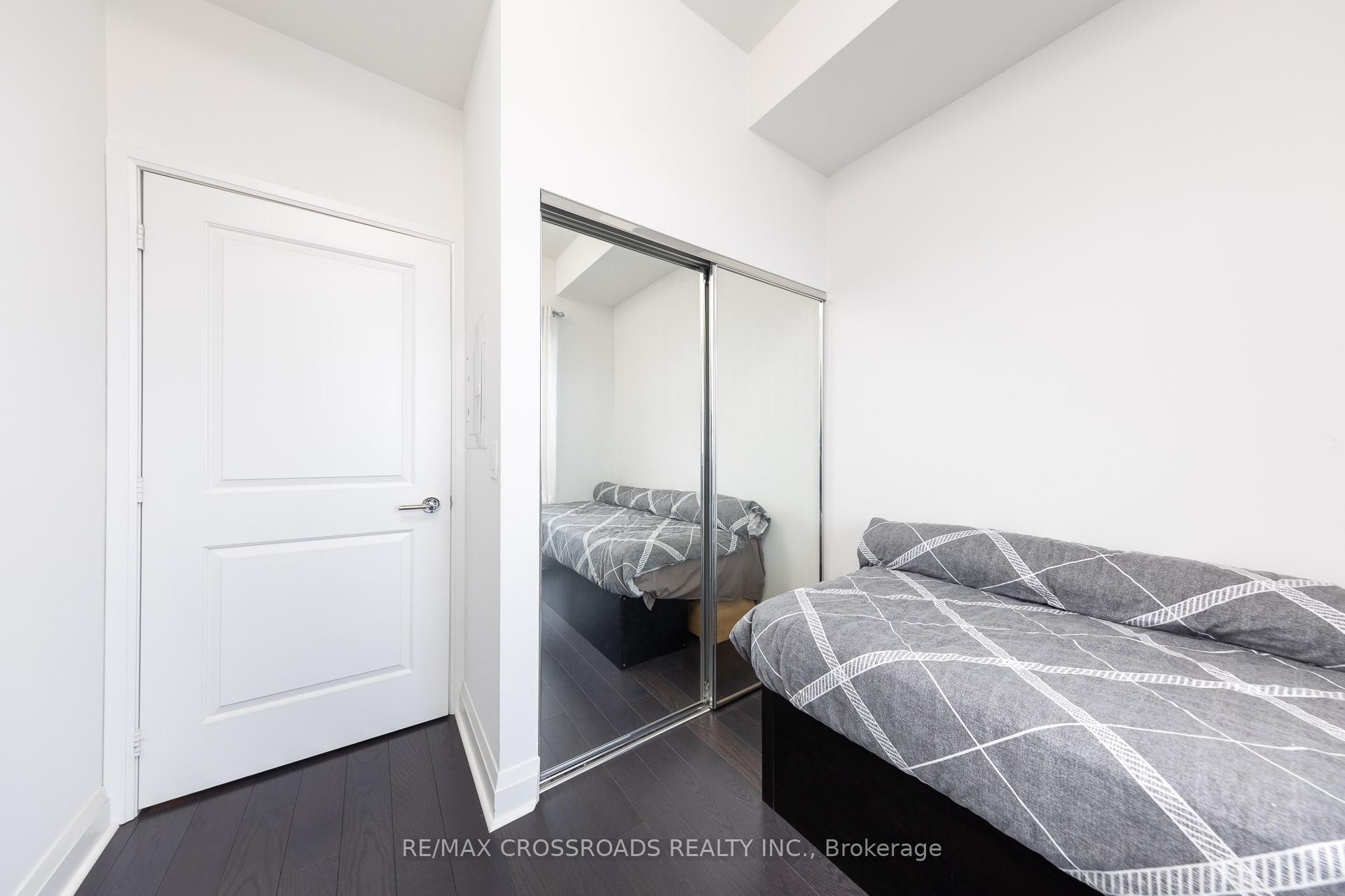 #4509 - 1080 Bay St, Toronto, ON M5S0A5 | 2 Bedroom 2 Bathroom Condo Apt | Image 18