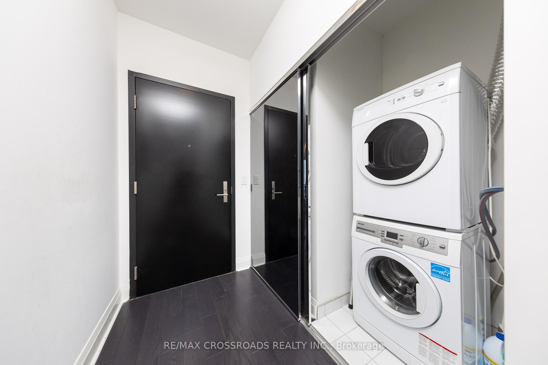 #4509 - 1080 Bay St, Toronto, ON M5S0A5 | 2 Bedroom 2 Bathroom Condo Apt | Image 24