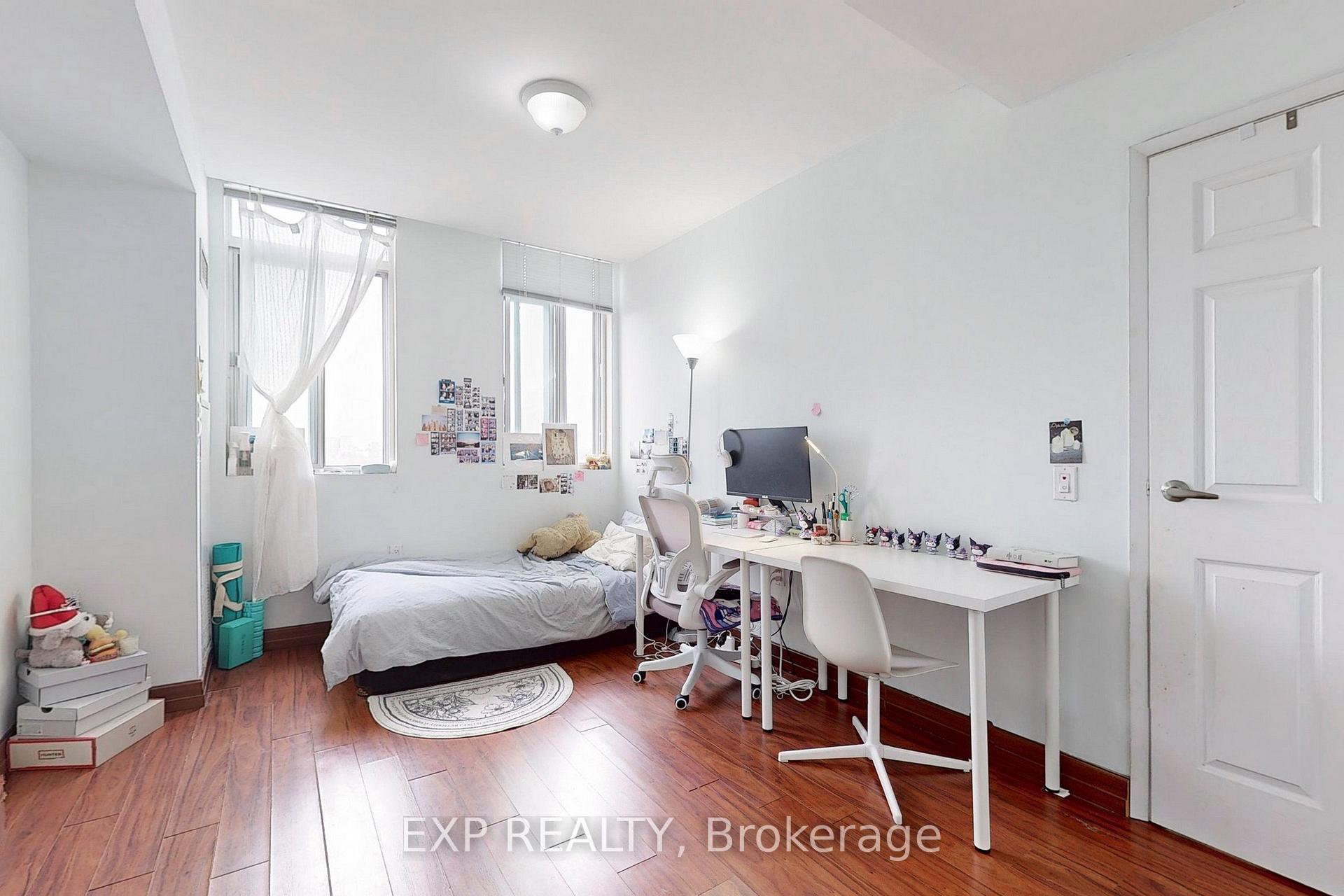 #PH06 - 15 Maplewood Ave, Toronto, ON M6C4B4 | 1 Bedroom 1 Bathroom Condo Apt | Image 8