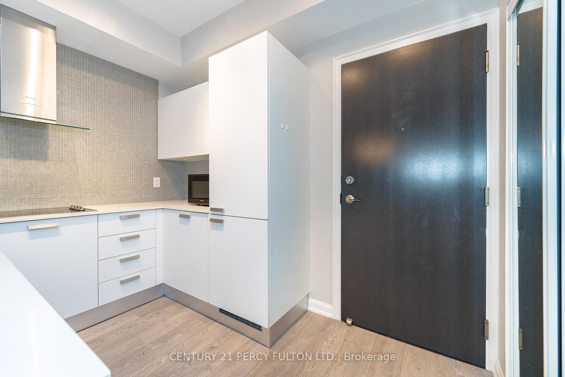 #2105 - 9 Bogert Ave, Toronto, ON M2N5M6 | 1 Bedroom 2 Bathroom Condo Apt | Image 8