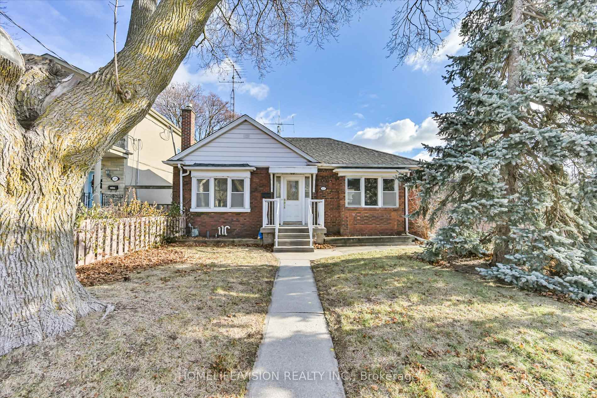 127 Randolph Rd, Toronto, ON M4G3S3 | 2 Bedroom 2 Bathroom Detached House | Image 1