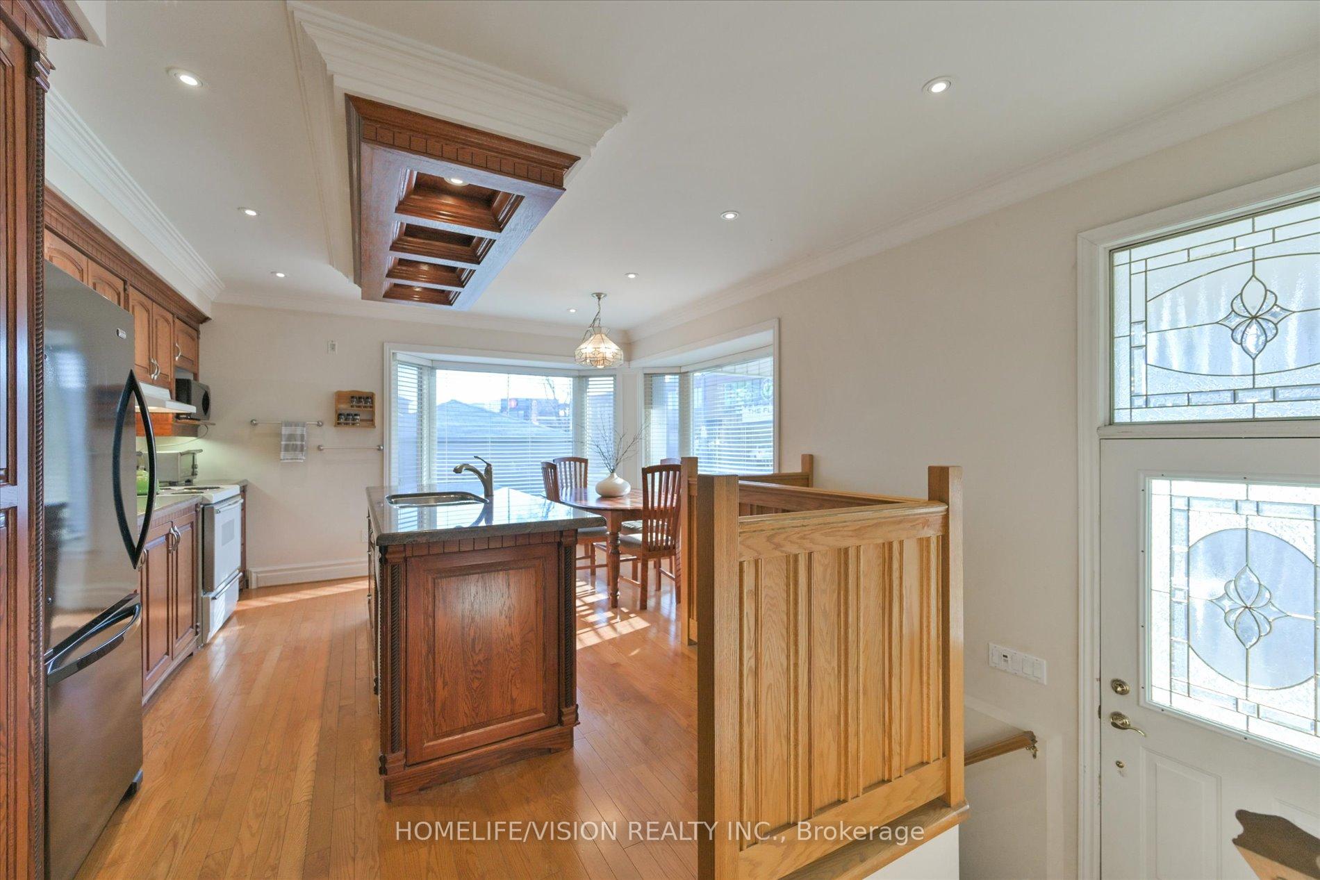 127 Randolph Rd, Toronto, ON M4G3S3 | 2 Bedroom 2 Bathroom Detached House | Image 12