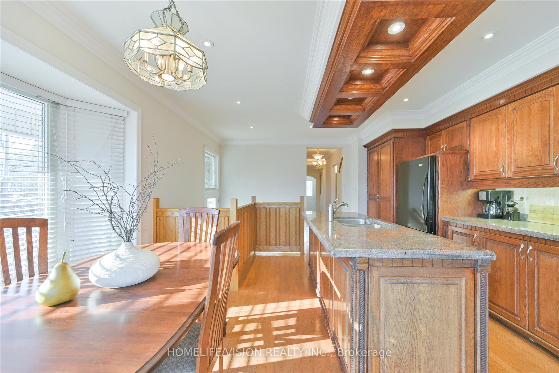 127 Randolph Rd, Toronto, ON M4G3S3 | 2 Bedroom 2 Bathroom Detached House | Image 17