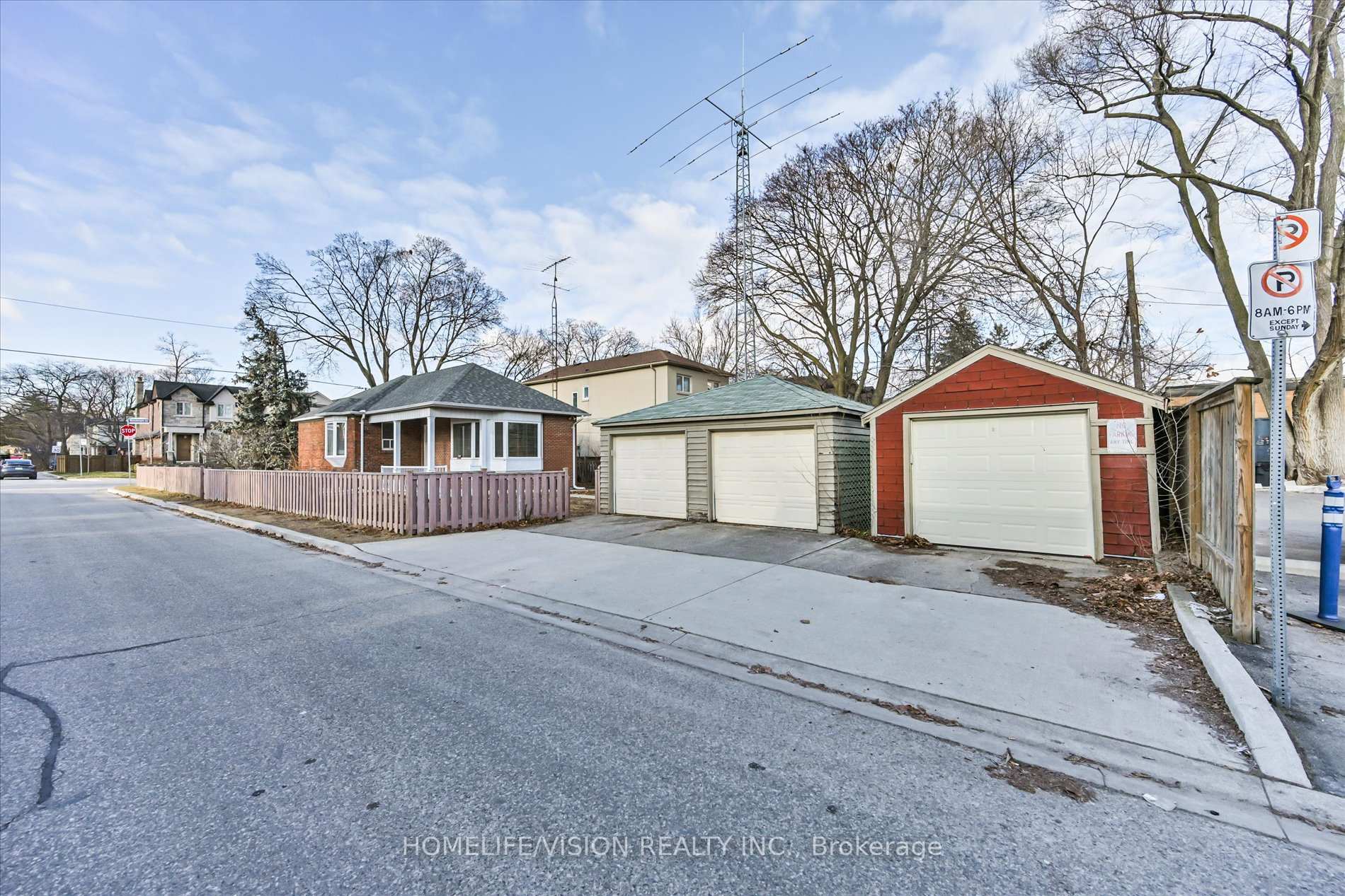 127 Randolph Rd, Toronto, ON M4G3S3 | 2 Bedroom 2 Bathroom Detached House | Image 29