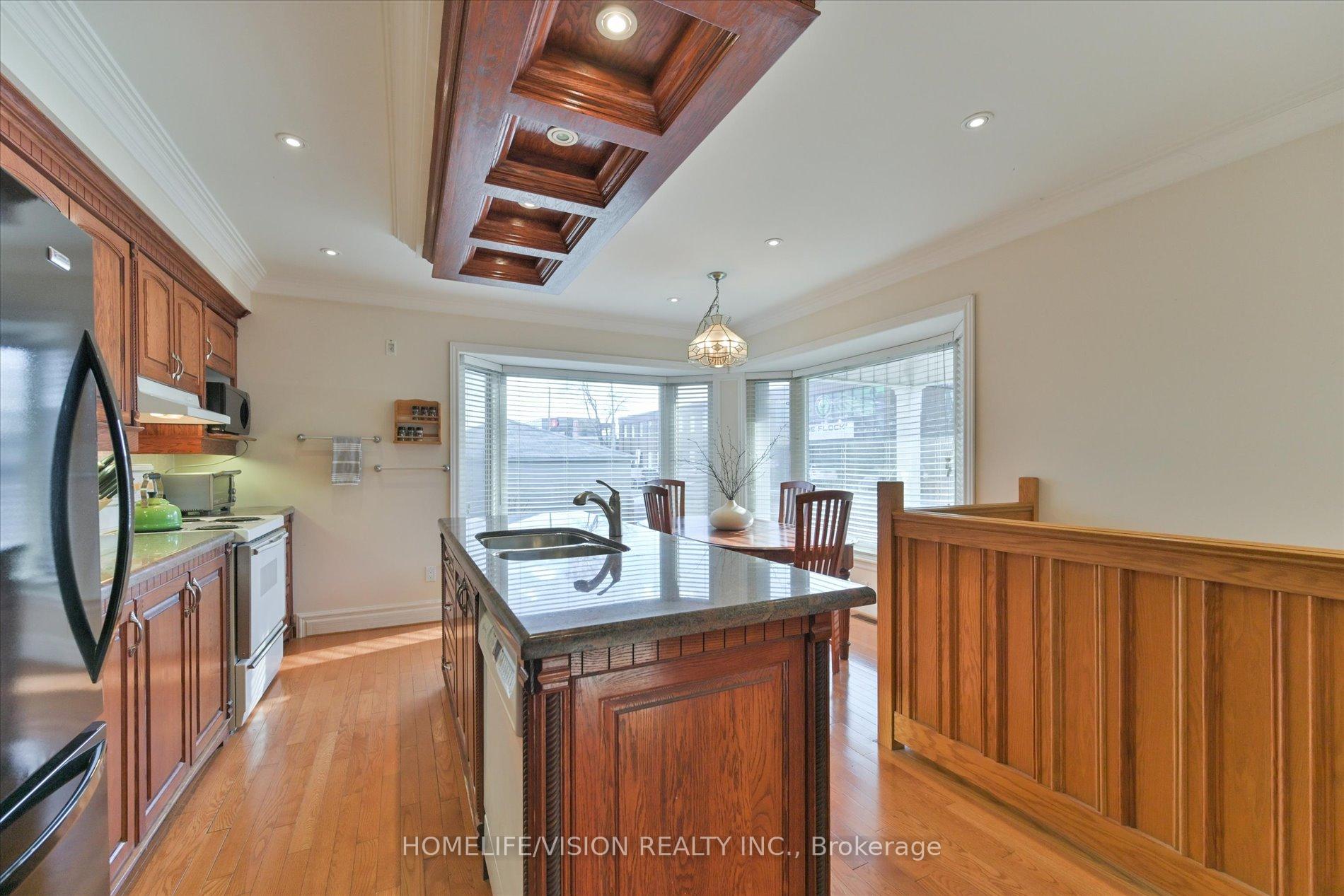 127 Randolph Rd, Toronto, ON M4G3S3 | 2 Bedroom 2 Bathroom Detached House | Image 32