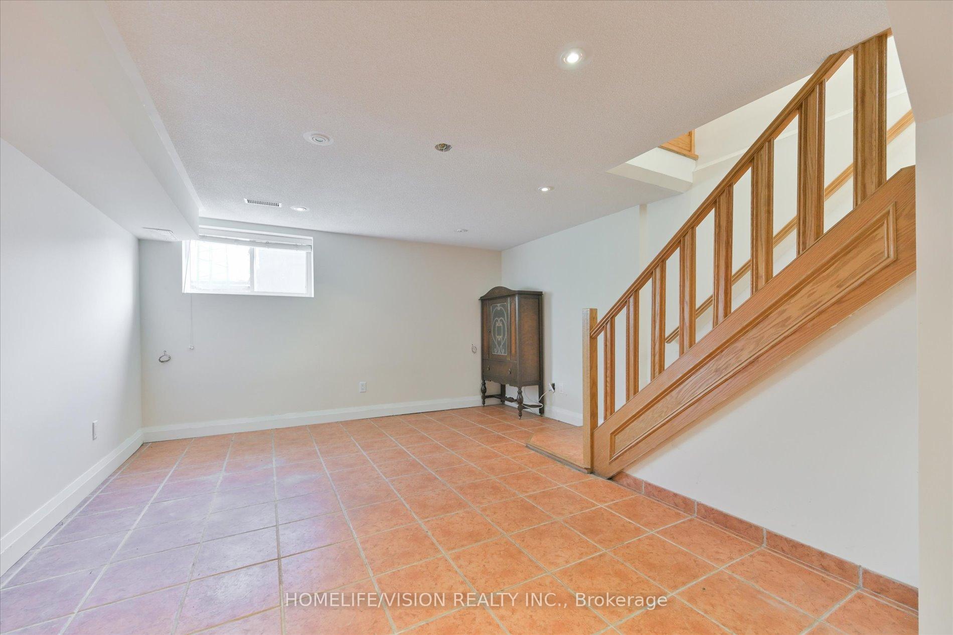 127 Randolph Rd, Toronto, ON M4G3S3 | 2 Bedroom 2 Bathroom Detached House | Image 34