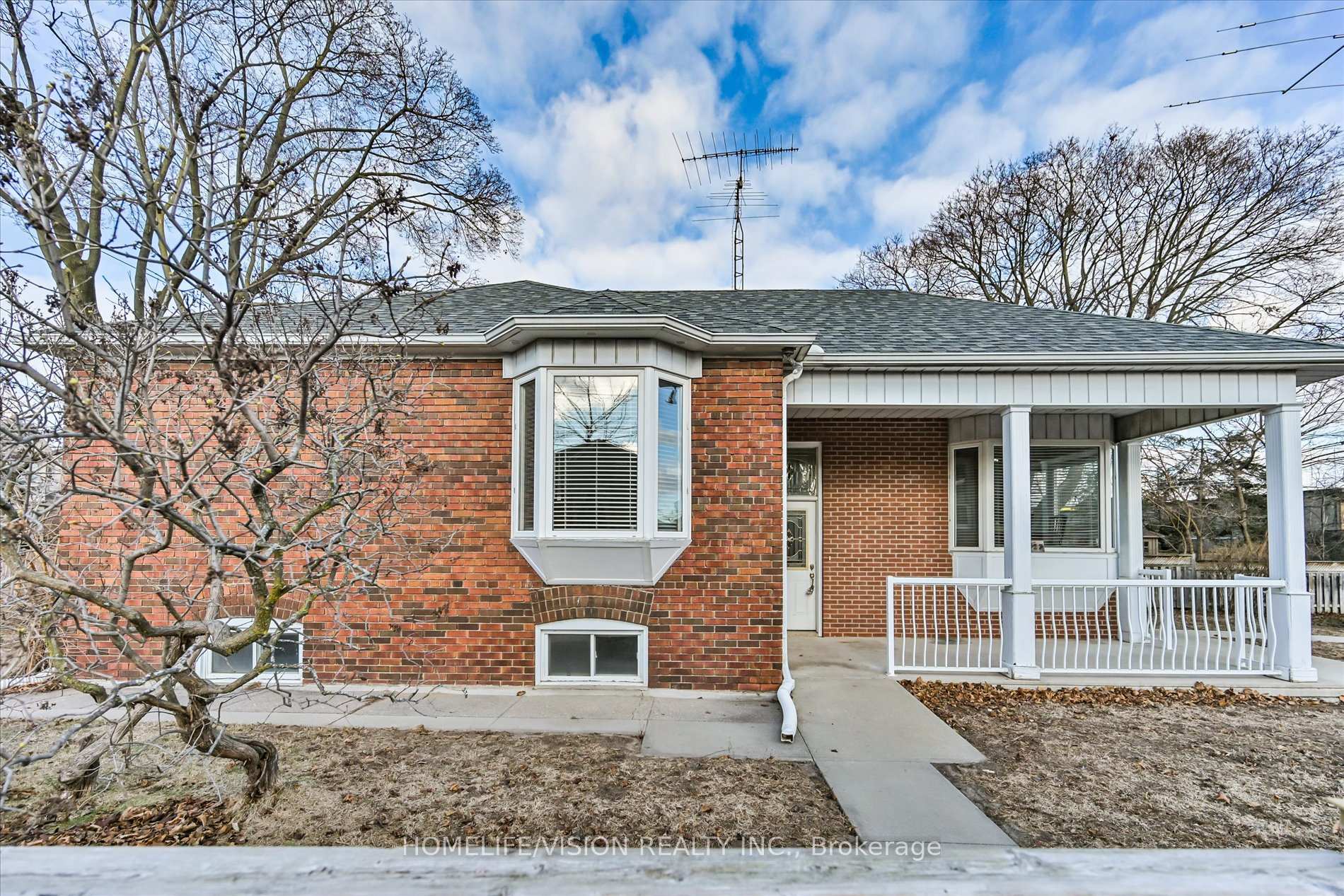 127 Randolph Rd, Toronto, ON M4G3S3 | 2 Bedroom 2 Bathroom Detached House | Image 40