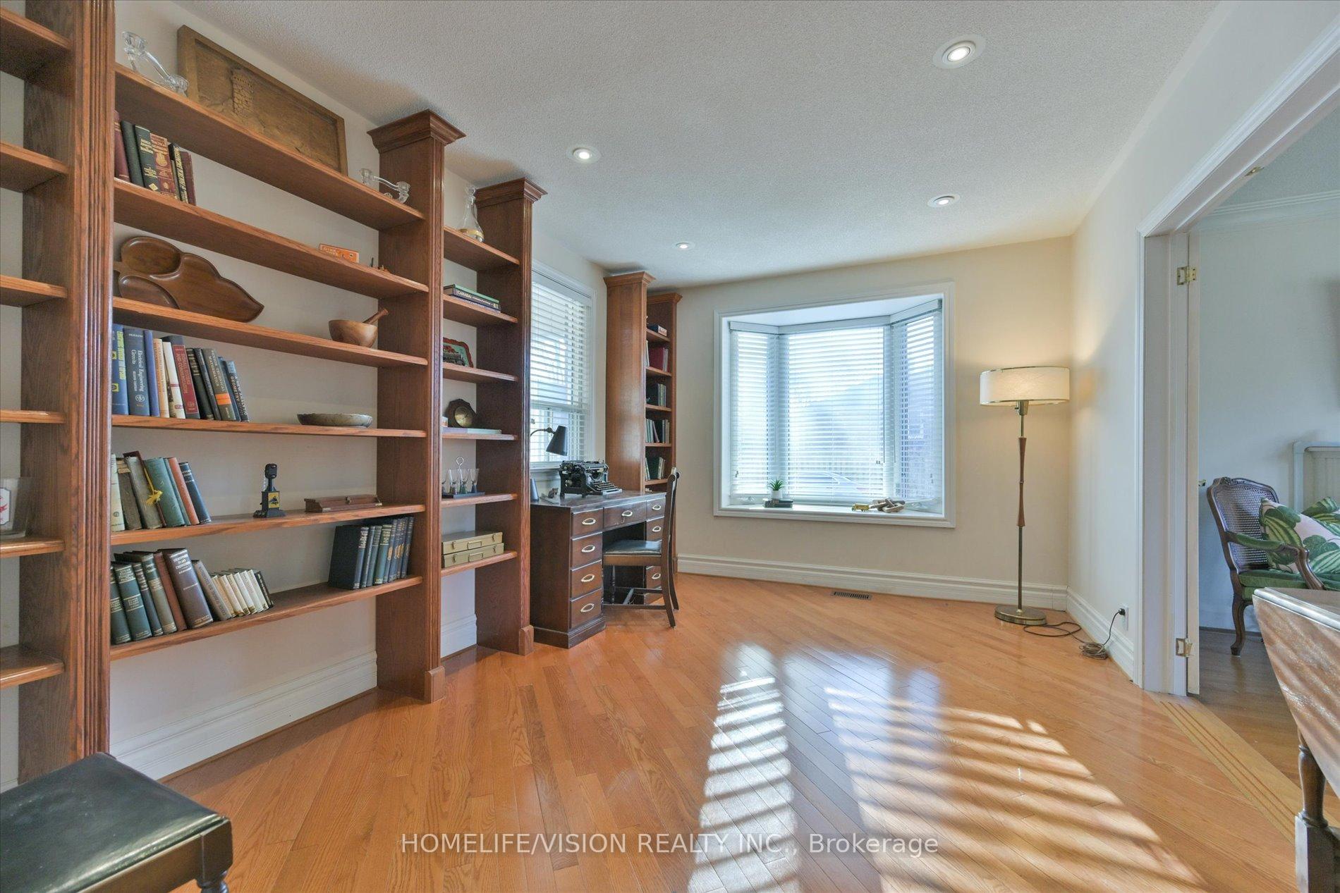 127 Randolph Rd, Toronto, ON M4G3S3 | 2 Bedroom 2 Bathroom Detached House | Image 9