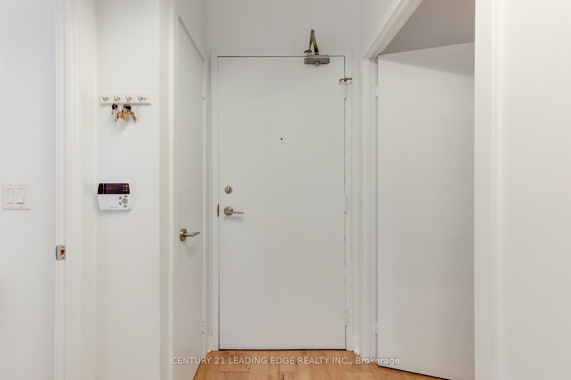 #128 - 120 Dallimore Circ, Toronto, ON M3C4J1 | 2 Bedroom 1 Bathroom Condo Apt | Image 5