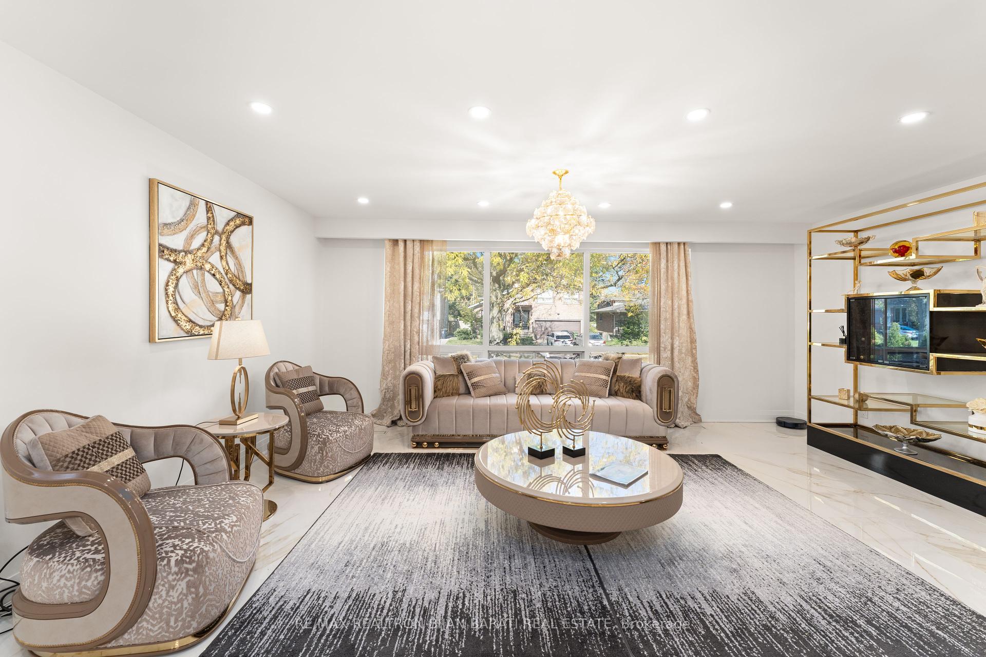 17 Wyvern Rd, Toronto, ON M2K2K3 | 4 Bedroom 5 Bathroom Detached House | Image 3