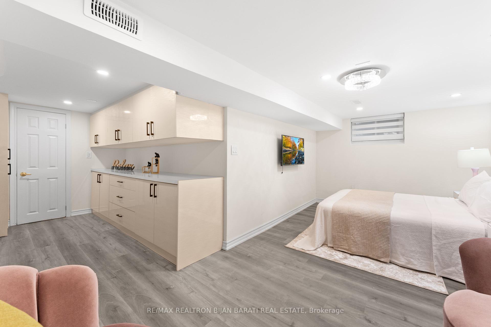 17 Wyvern Rd, Toronto, ON M2K2K3 | 4 Bedroom 5 Bathroom Detached House | Image 35