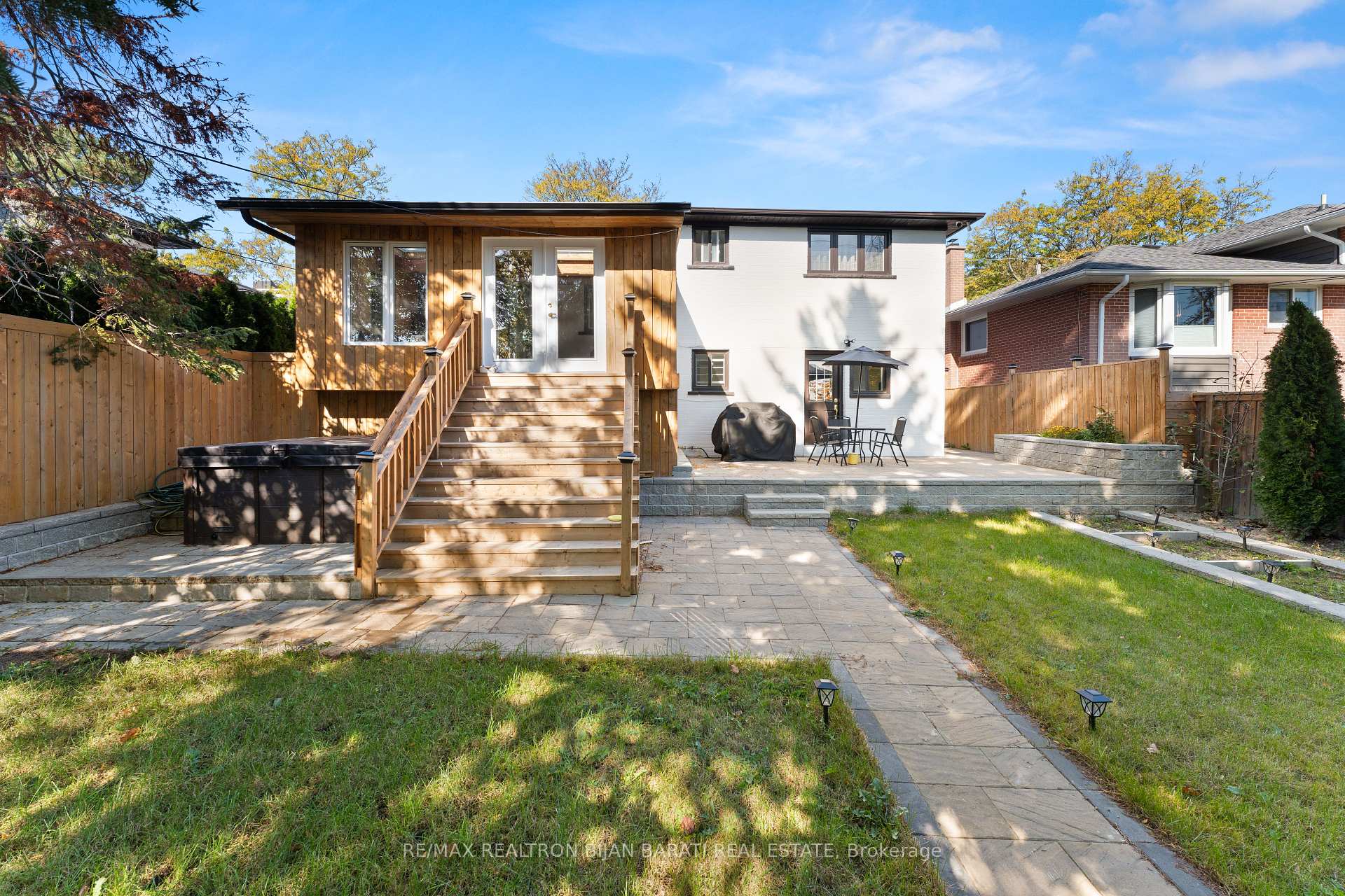 17 Wyvern Rd, Toronto, ON M2K2K3 | 4 Bedroom 5 Bathroom Detached House | Image 39
