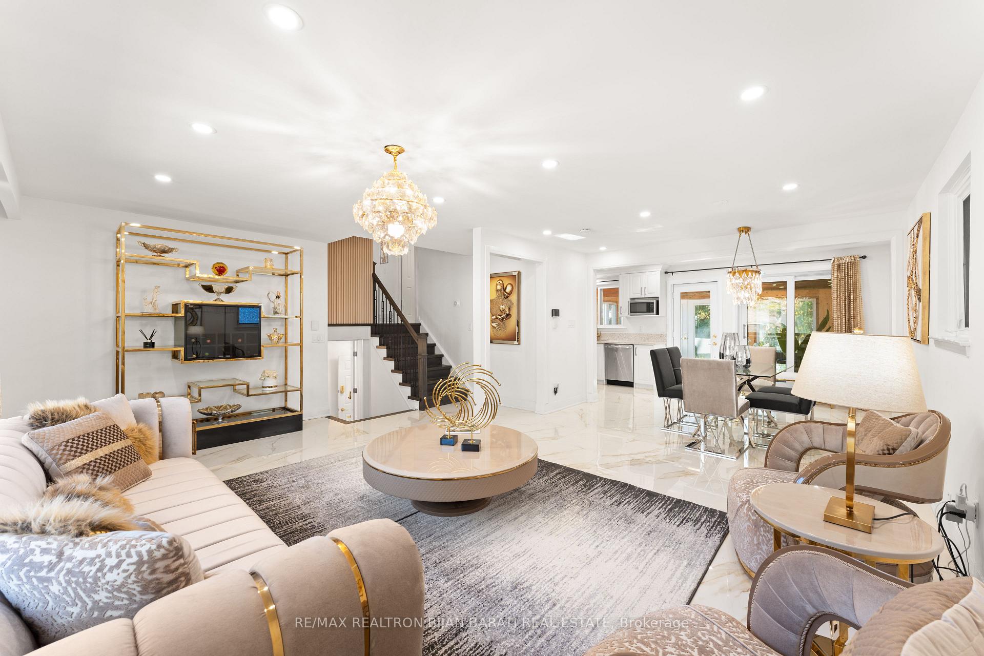 17 Wyvern Rd, Toronto, ON M2K2K3 | 4 Bedroom 5 Bathroom Detached House | Image 4