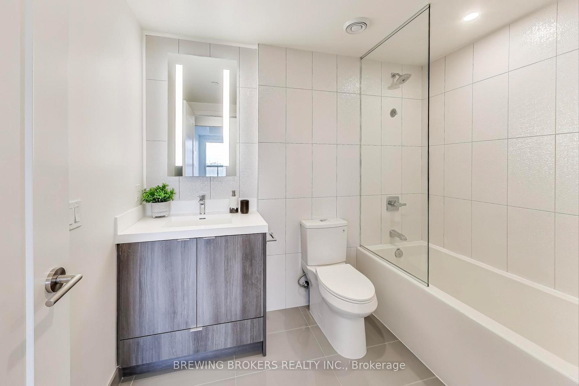 #933 - 20 Inn On The Park Dr, Toronto, ON M3C0P8 | 2 Bedroom 2 Bathroom Condo Apt | Image 27