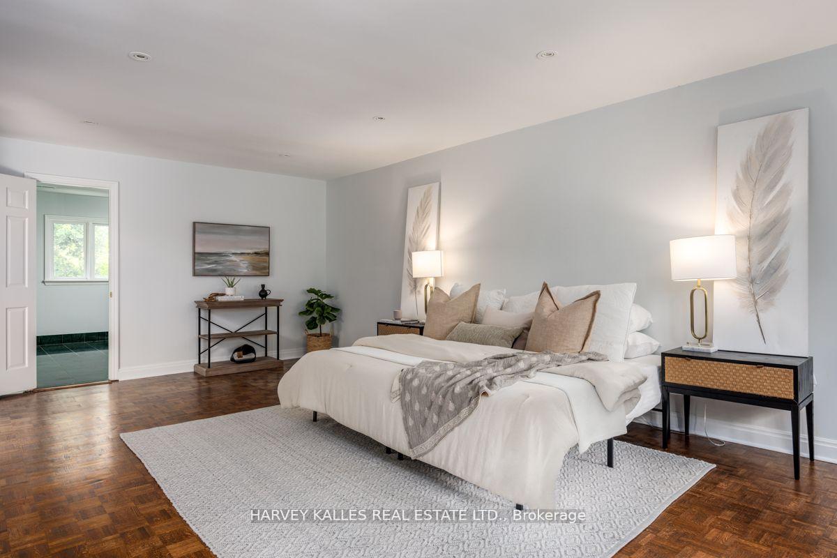 15 Old Colony Rd, Toronto, ON M2L2J7 | 4 Bedroom 6 Bathroom Detached House | Image 25