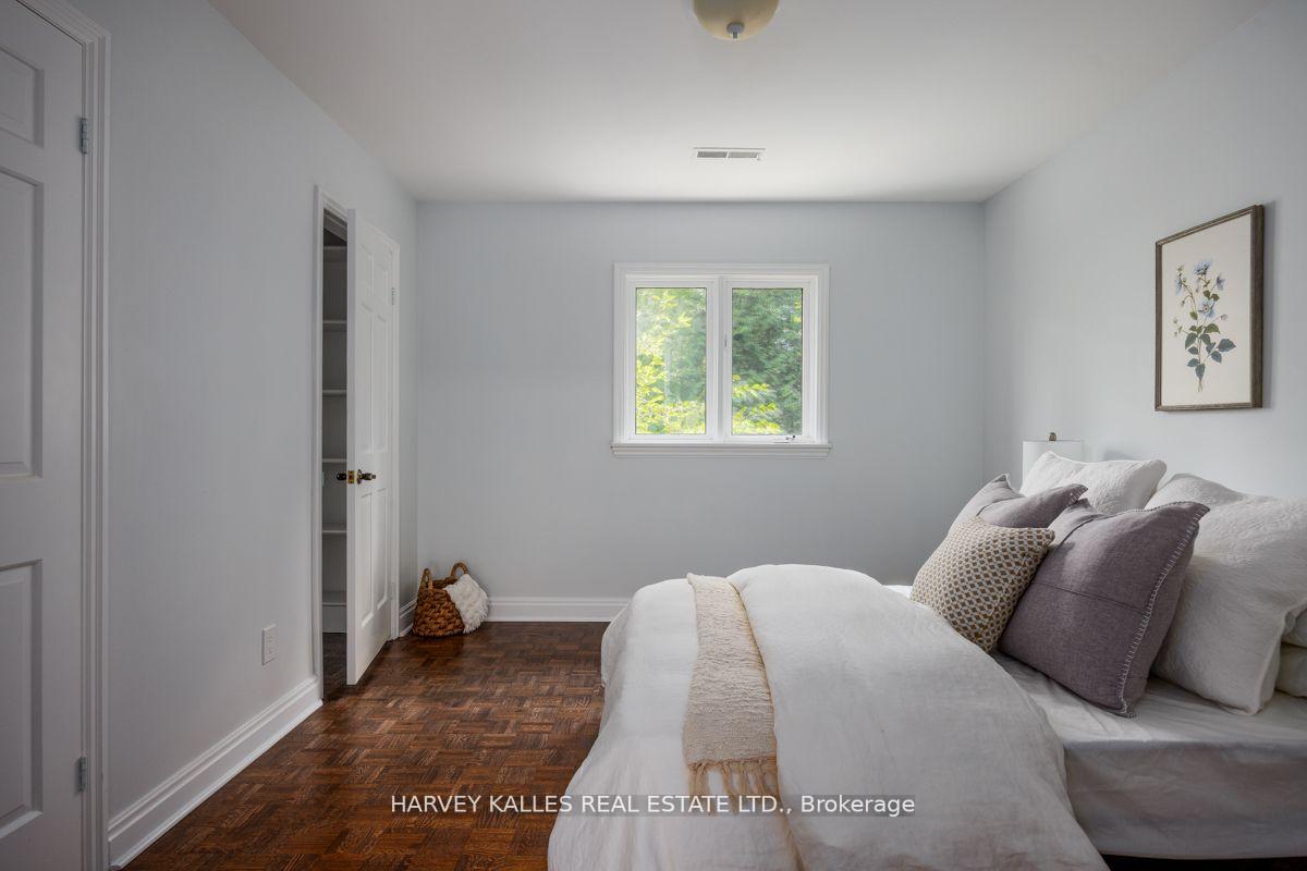 15 Old Colony Rd, Toronto, ON M2L2J7 | 4 Bedroom 6 Bathroom Detached House | Image 31